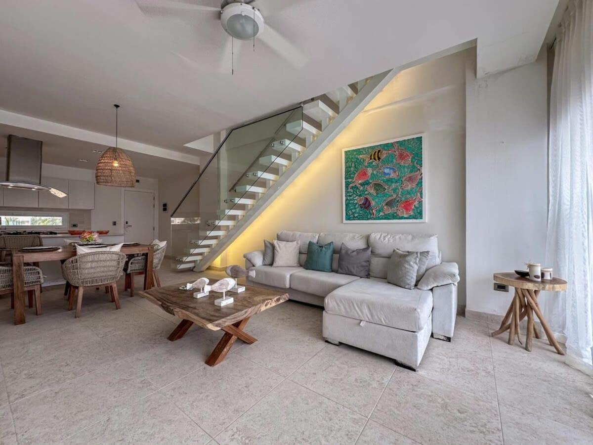 Beautiful Ocean View Penthouse