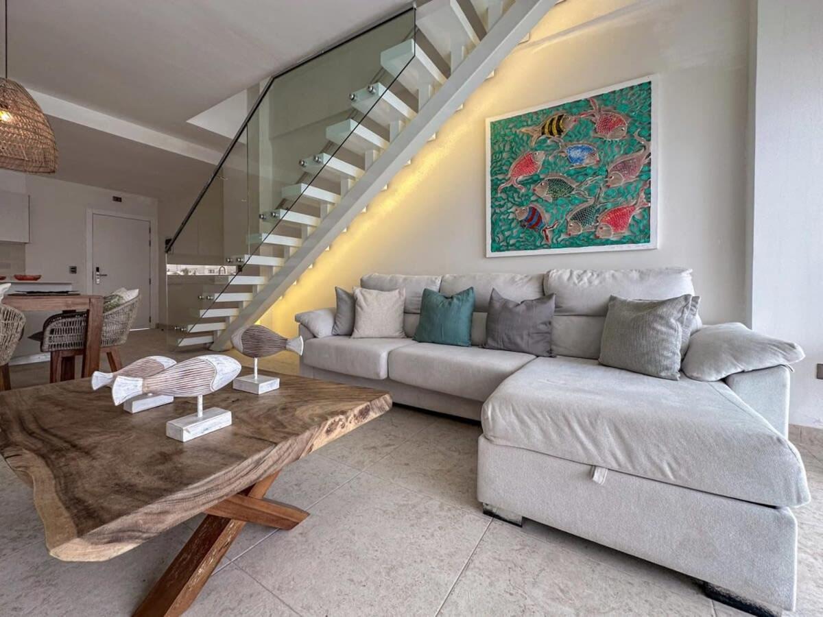 Beautiful Ocean View Penthouse
