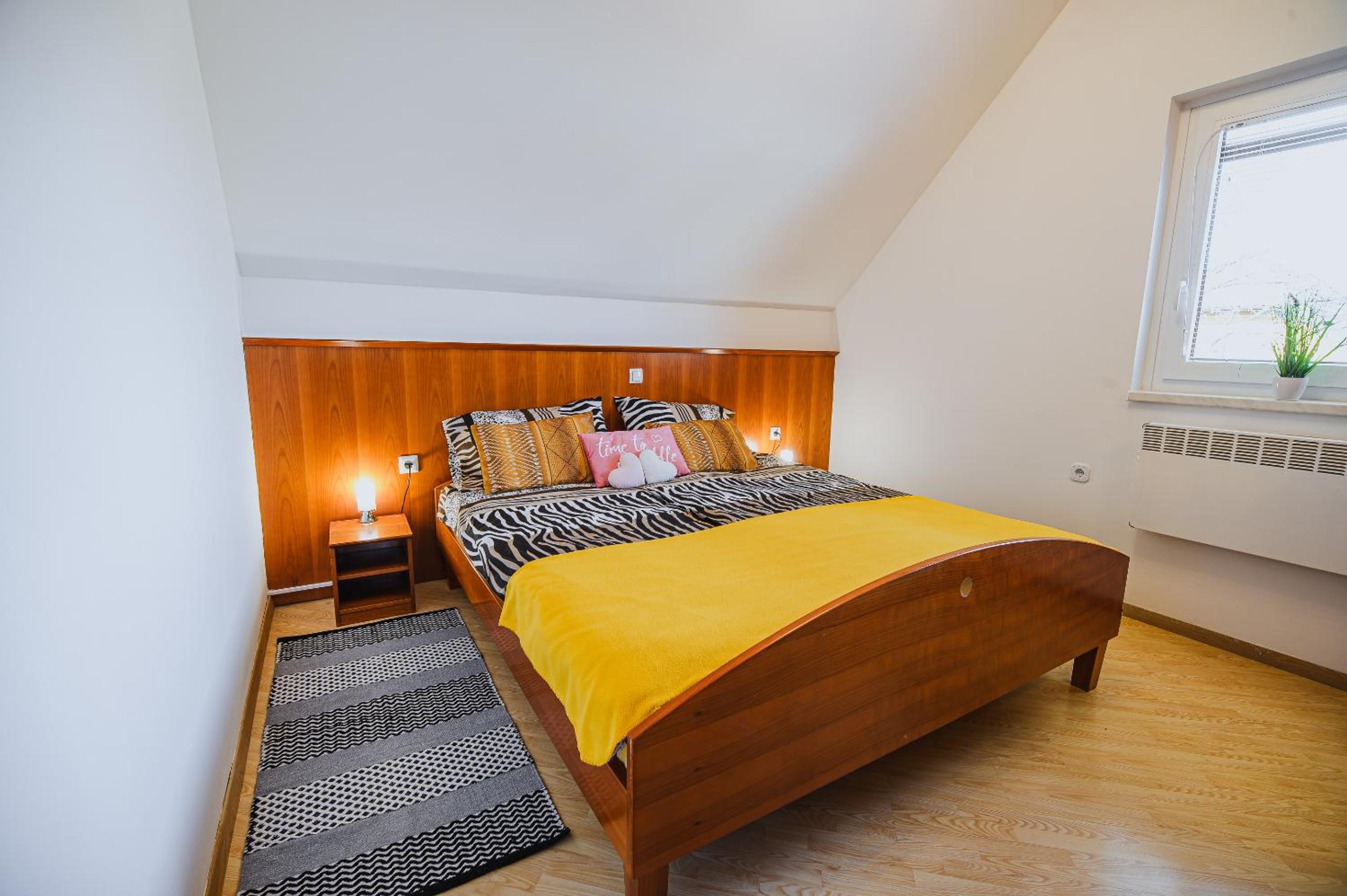 Holiday Home Oxi view 3