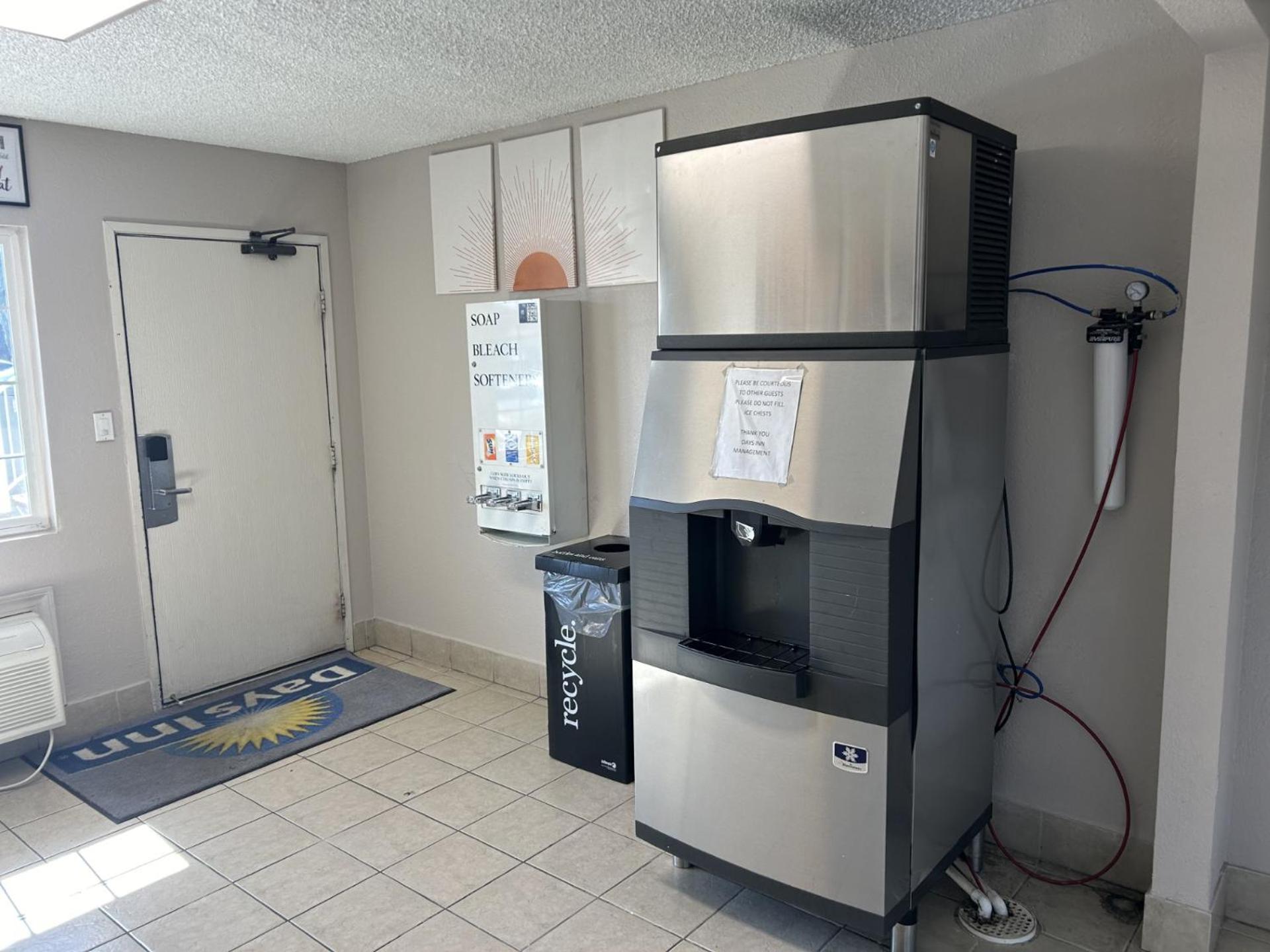 Turlock Vacations - Days Inn by Wyndham Turlock - Property Image 14
