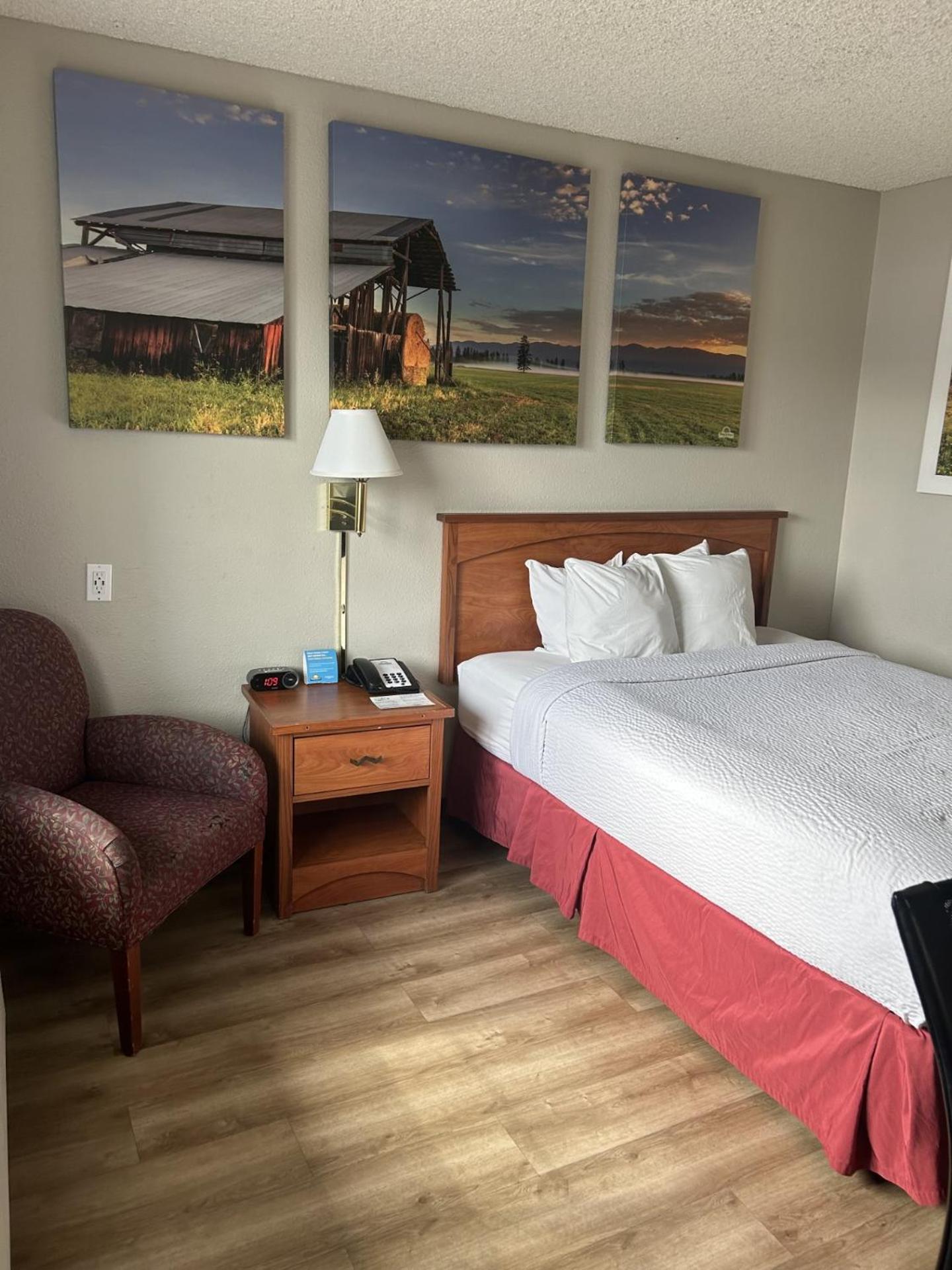Turlock Vacations - Days Inn by Wyndham Turlock - Property Image 4
