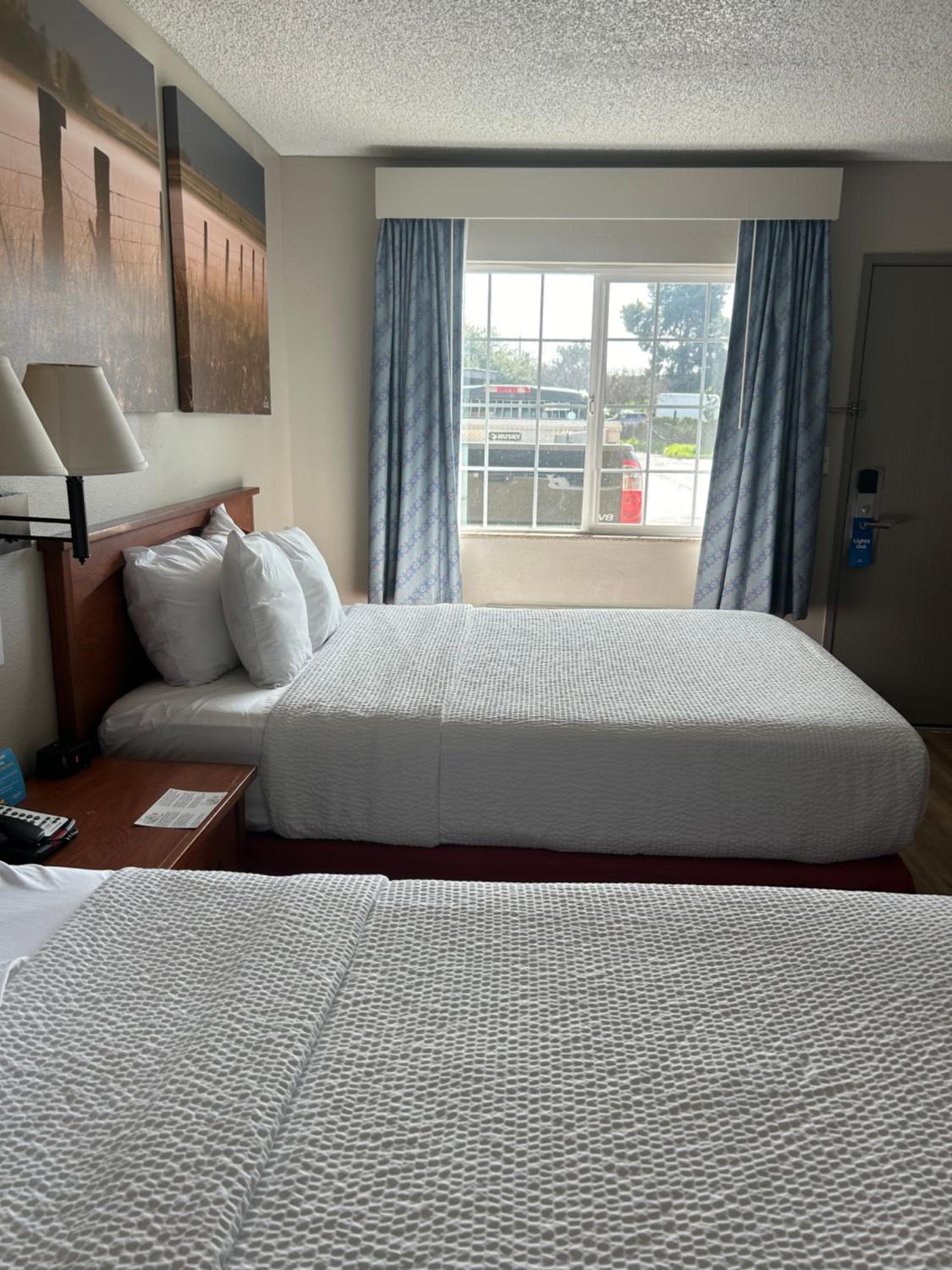 Turlock Vacations - Days Inn by Wyndham Turlock - Property Image 16