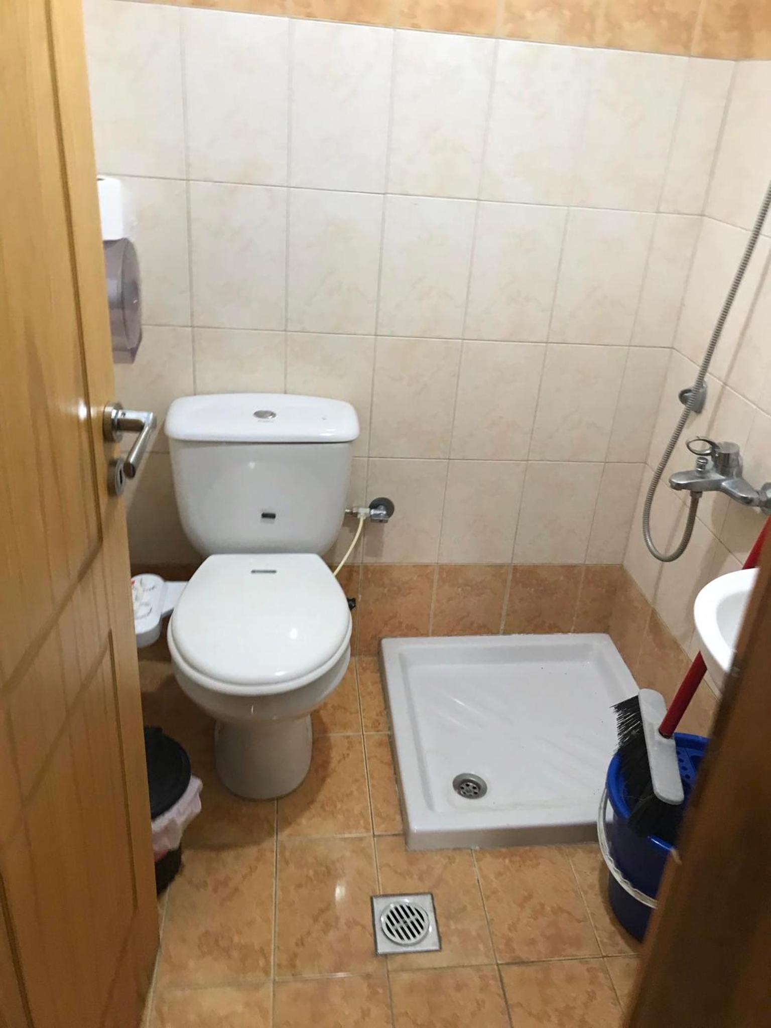 Bujtina Anesi