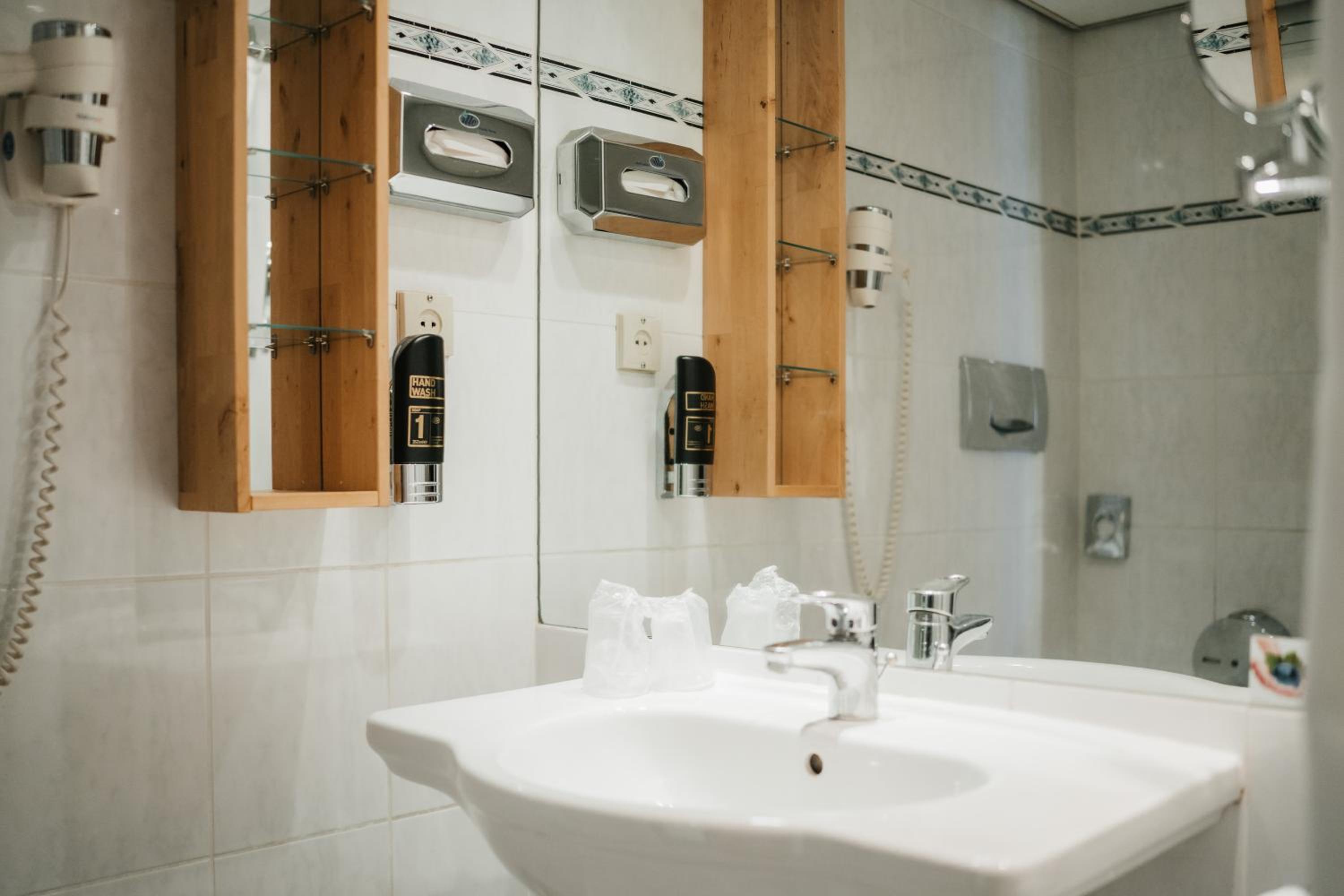 Savoy Hotel - Property Image 30