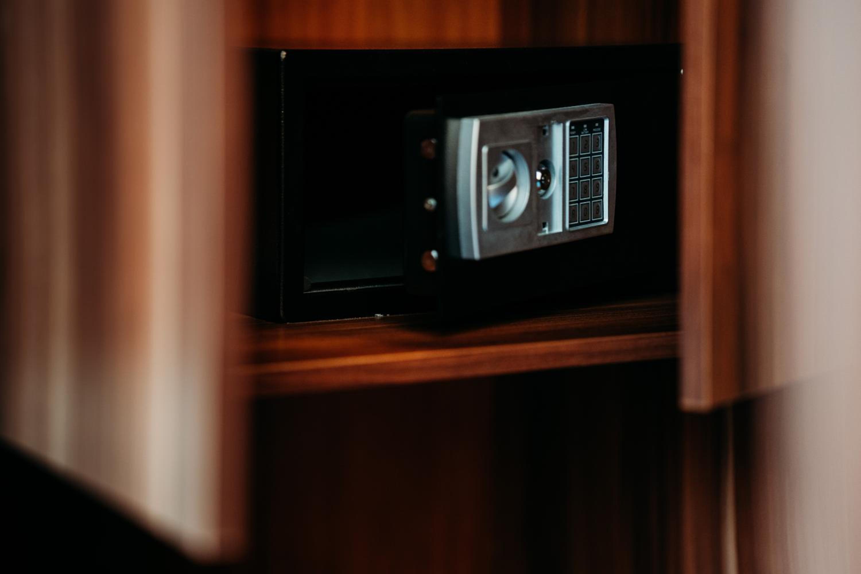 Savoy Hotel - Property Image 22