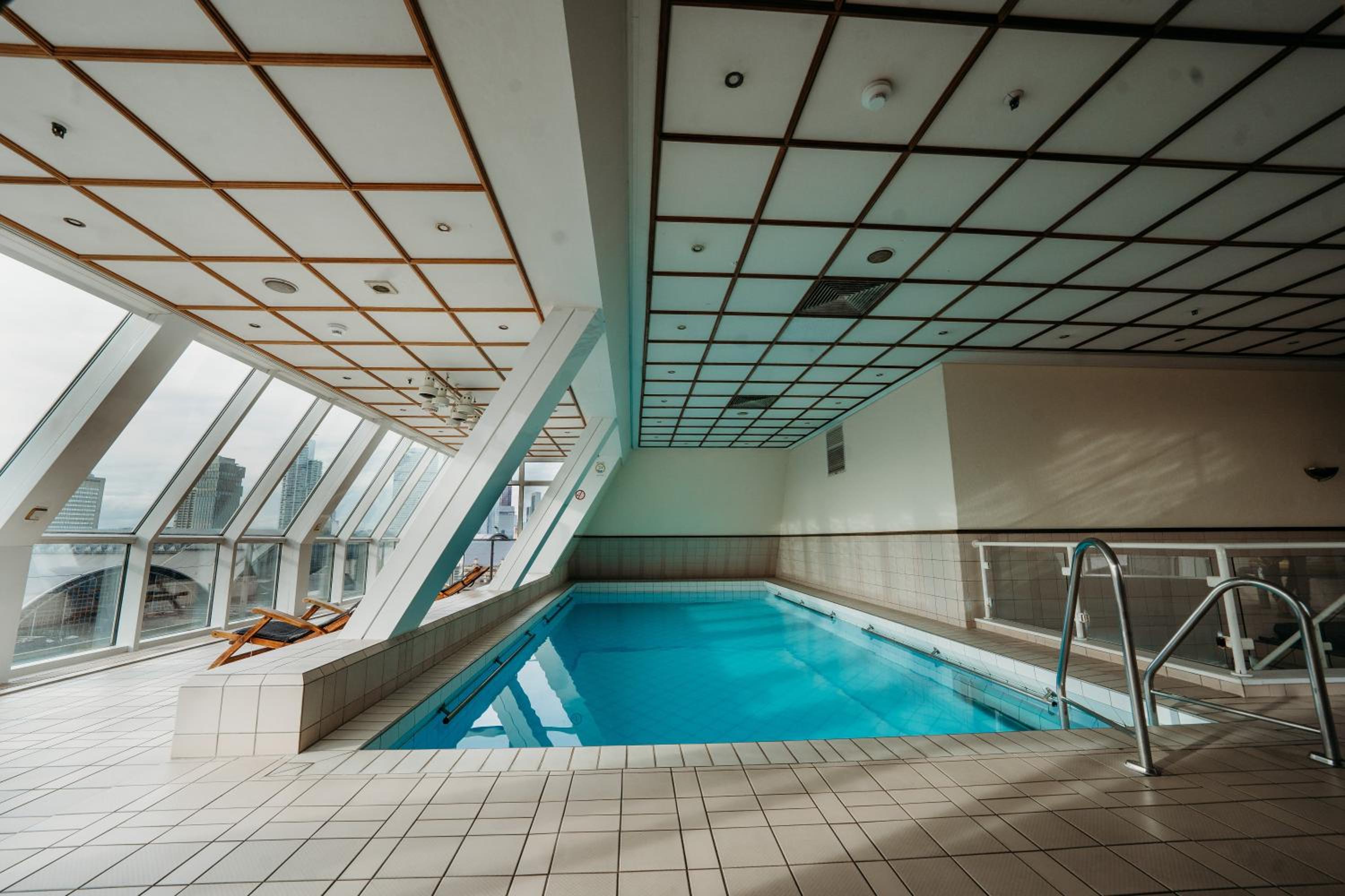 Savoy Hotel - Property Image 11