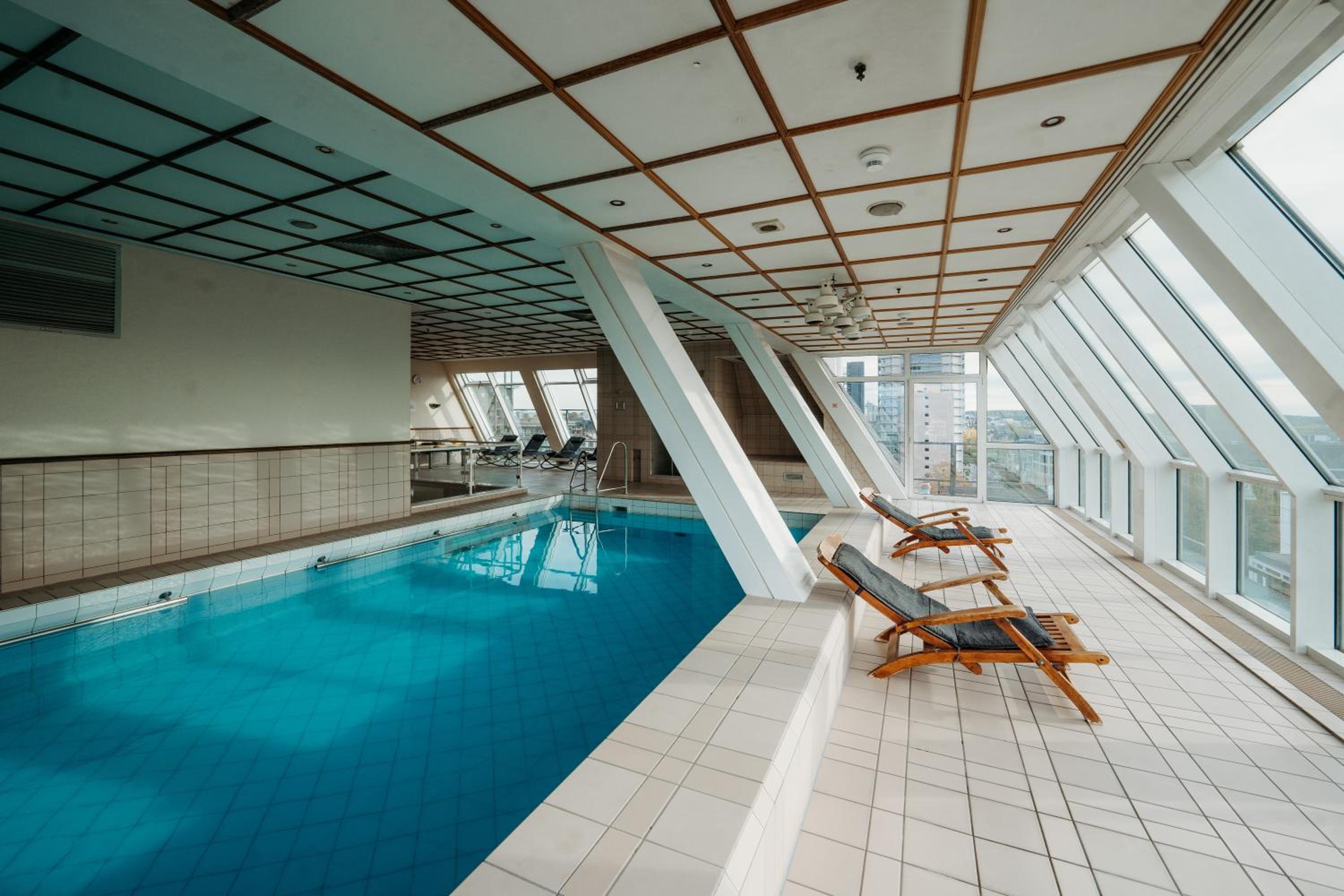 Savoy Hotel - Property Image 14