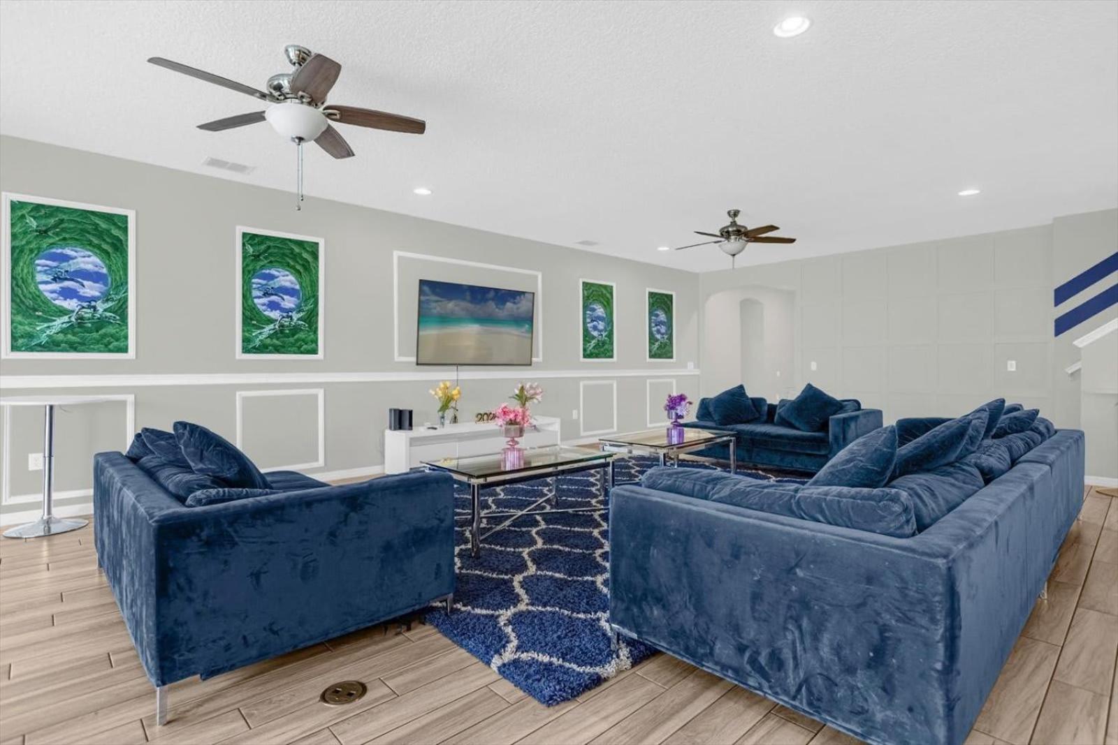 Spacious Pool Home Great Location-6020OGL view 5
