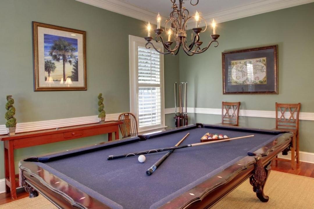 3902 Palm Blvd by AvantStay Beach Access Oceanfront Views w Pool
