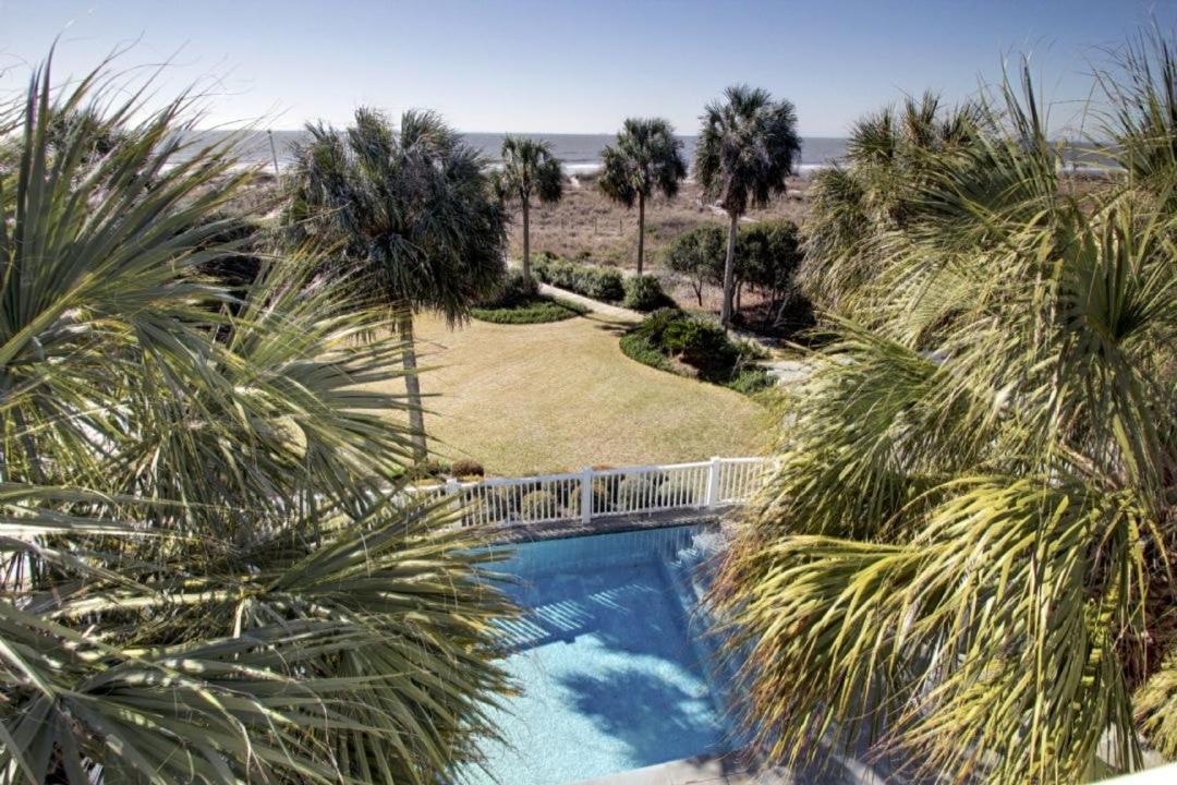 3902 Palm Blvd by AvantStay Beach Access Oceanfront Views w Pool