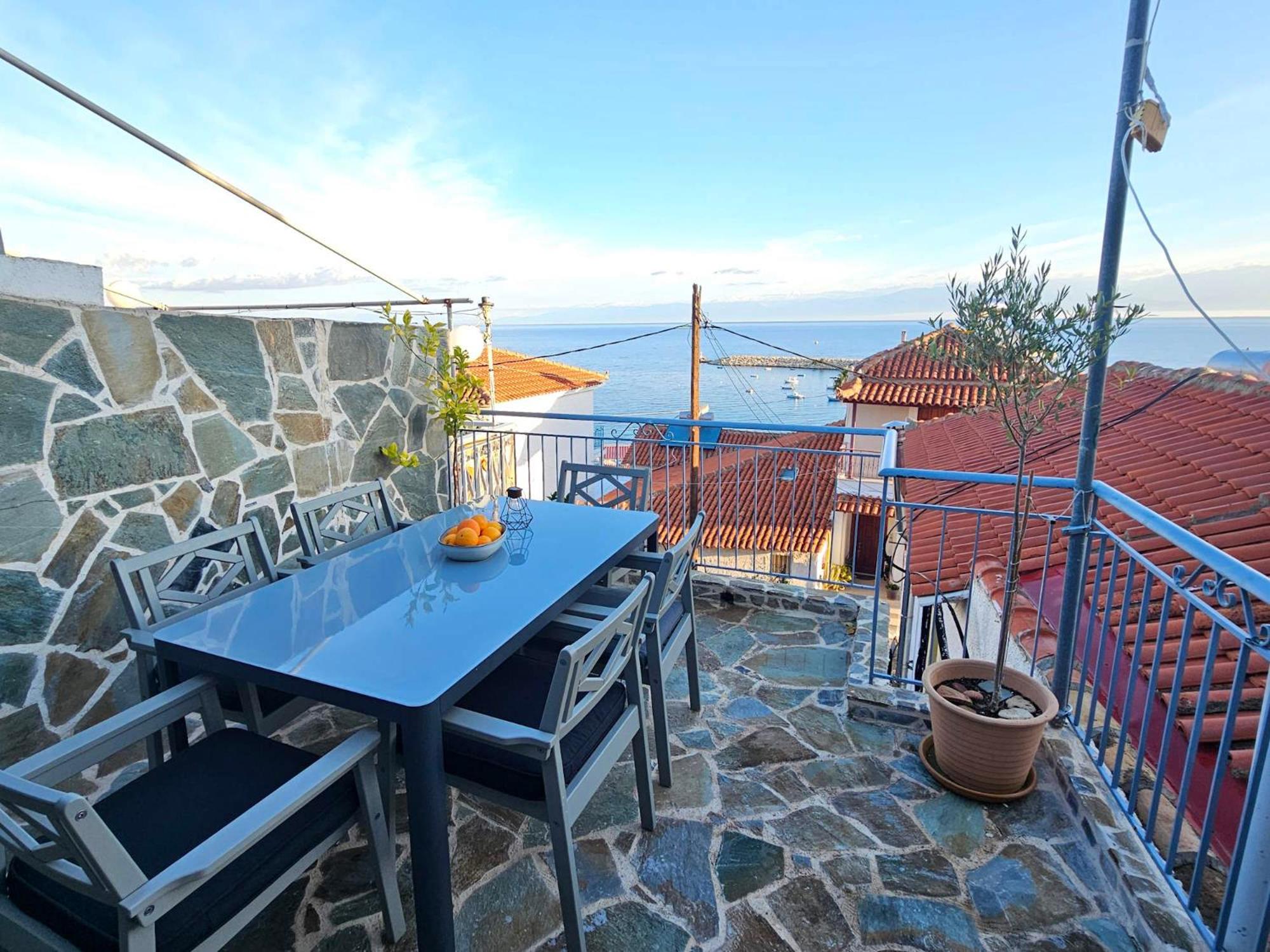 Charites: Terrace with Seaview - 100m to the beach photo 5