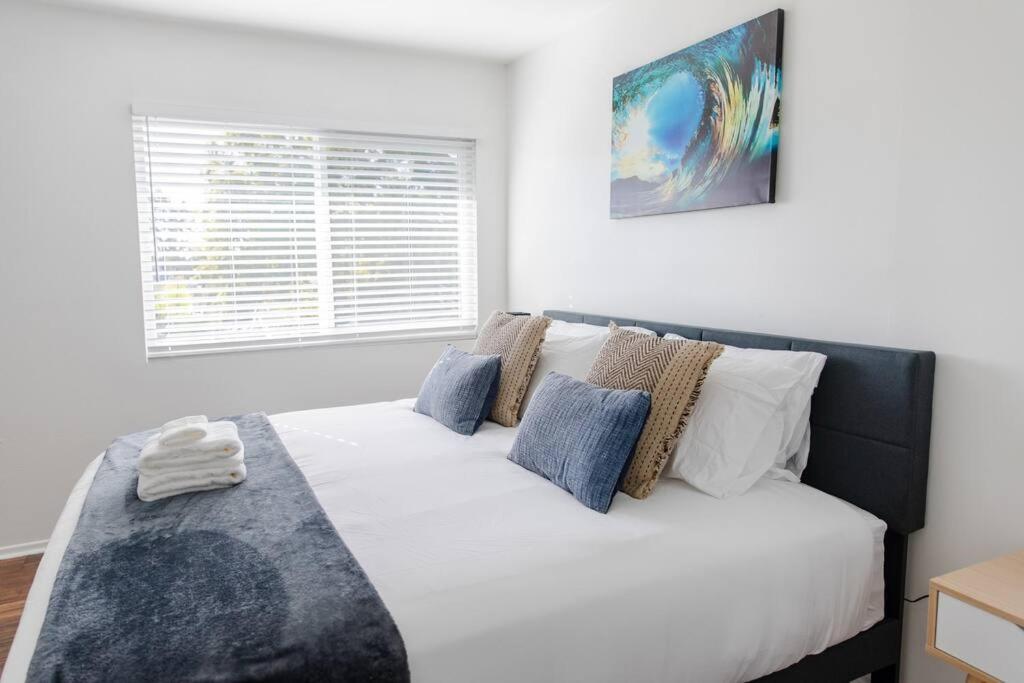 2BD/2BA Apartment in DT ALhambra view 2