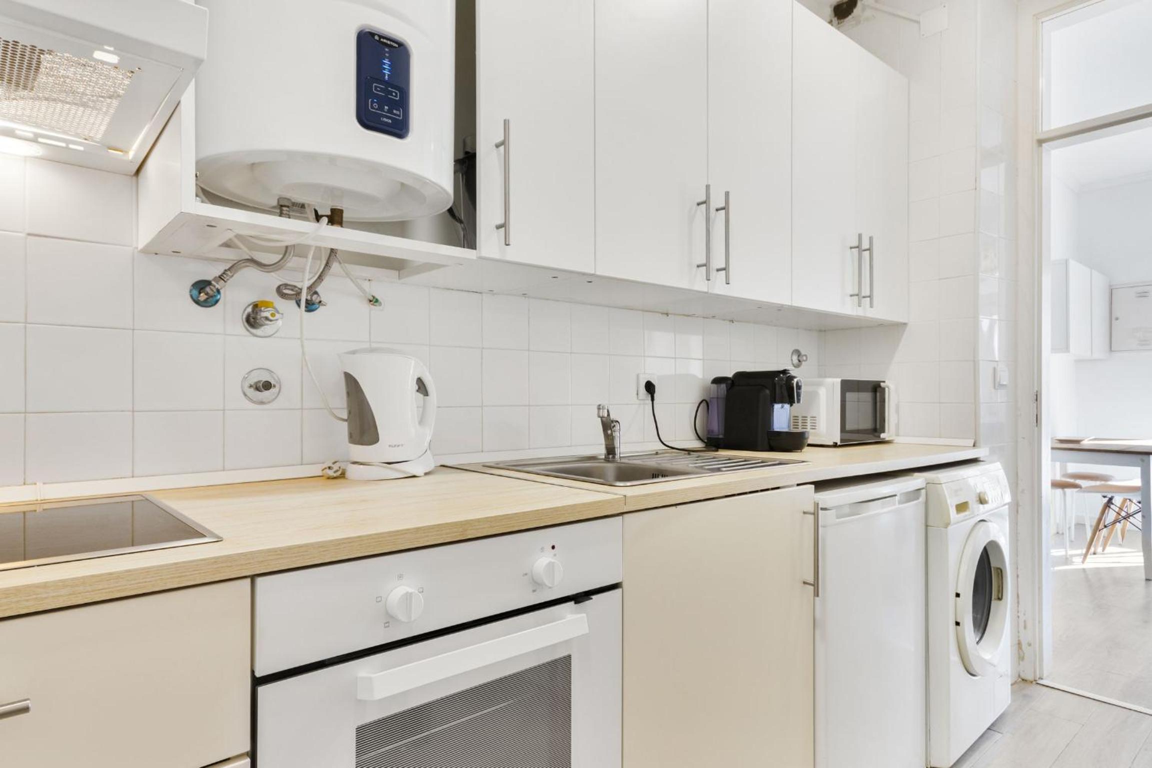 1BDR Cozy Flat in Heart of Lisbon by LovelyStay view 2