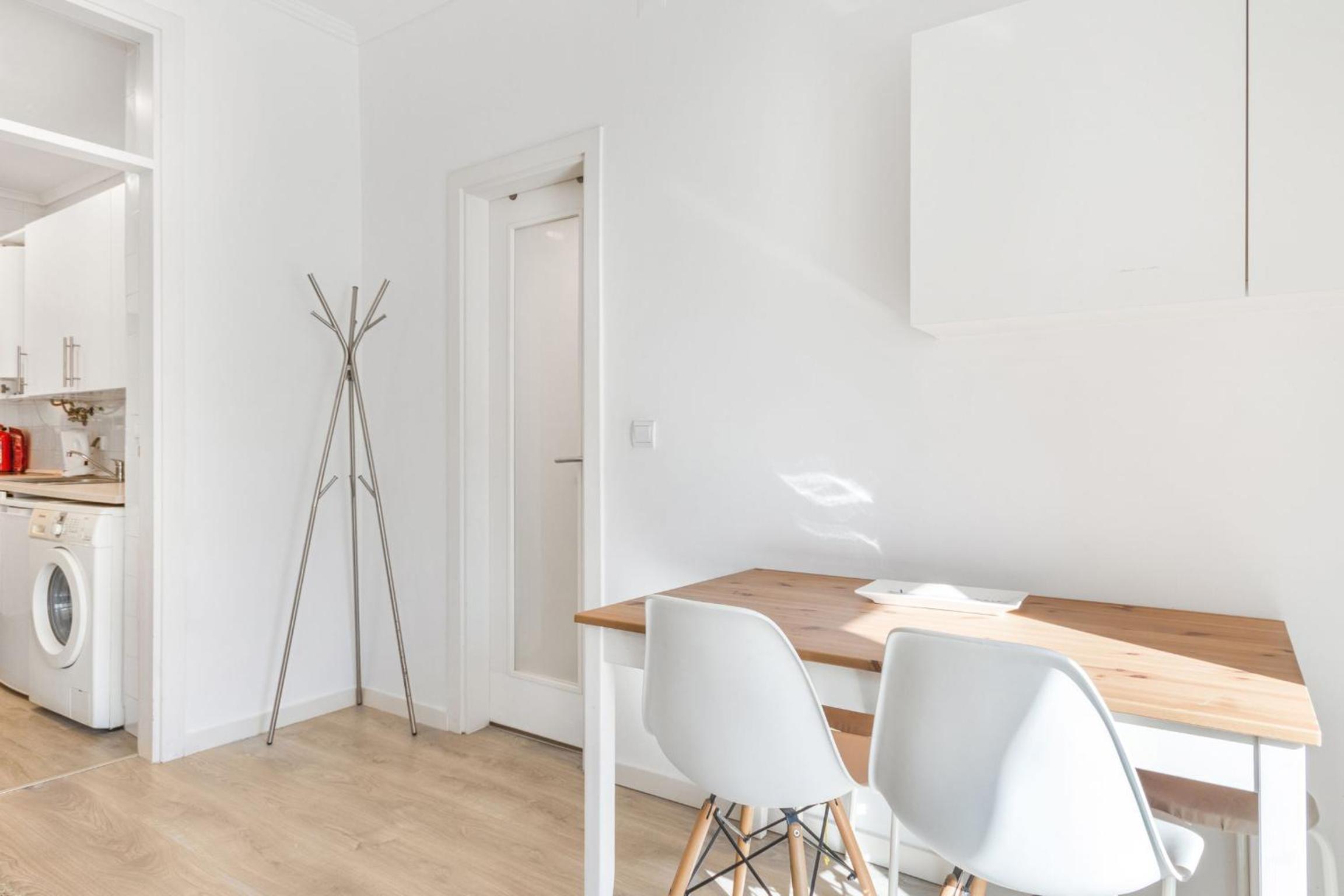 1BDR Cozy Flat in Heart of Lisbon by LovelyStay view 3