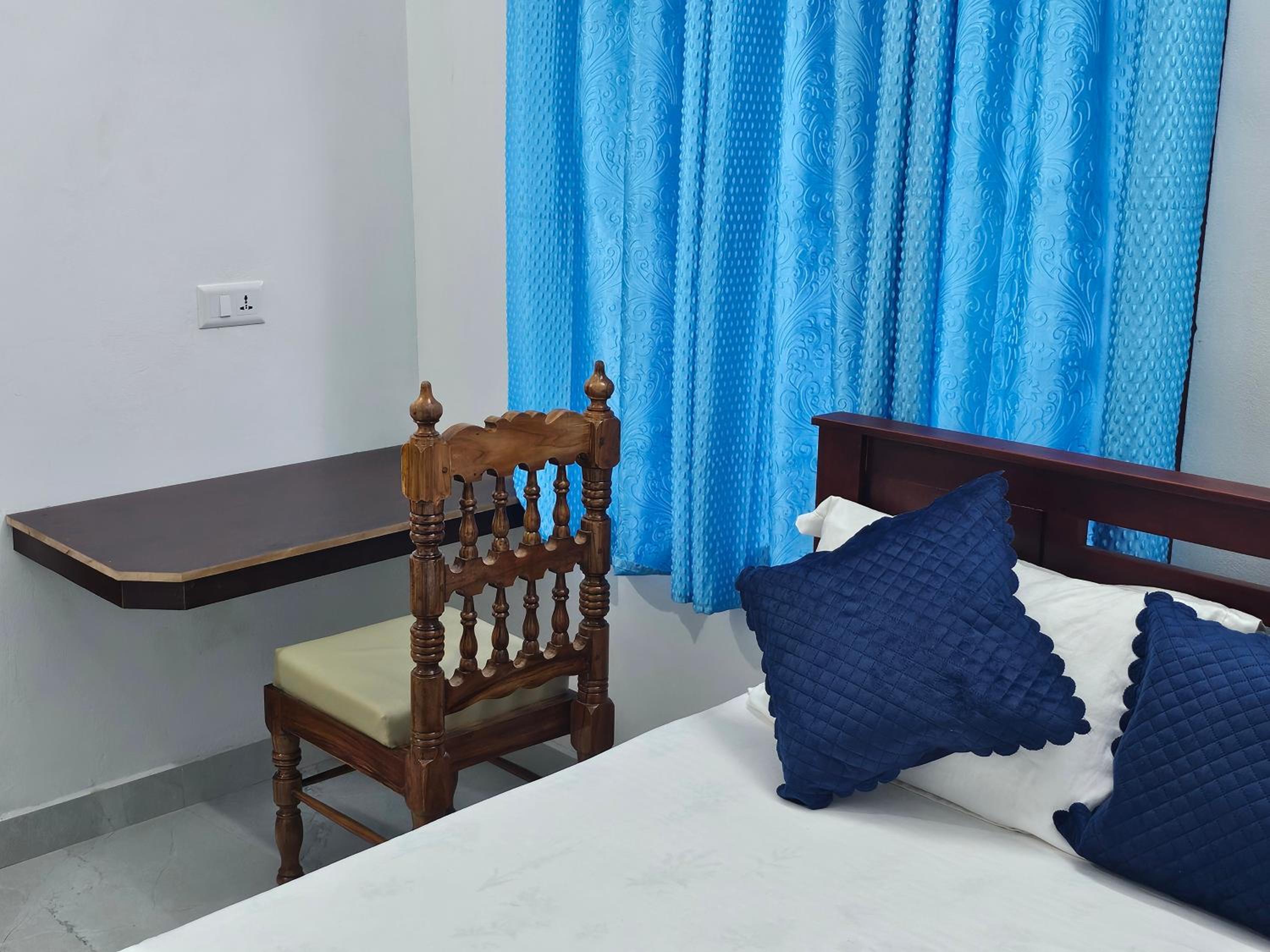 ZEAL HOMES And Apartments Koothattukulam