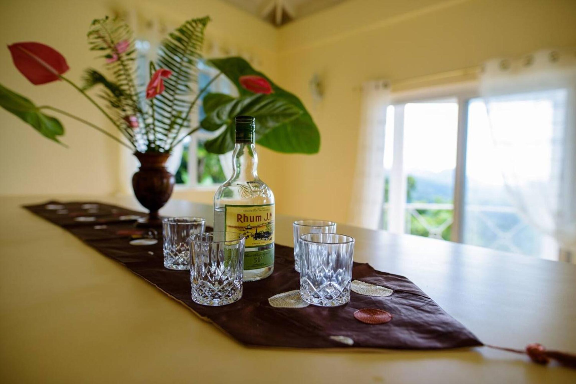 Charming house in Laudat with sea and mountain views
