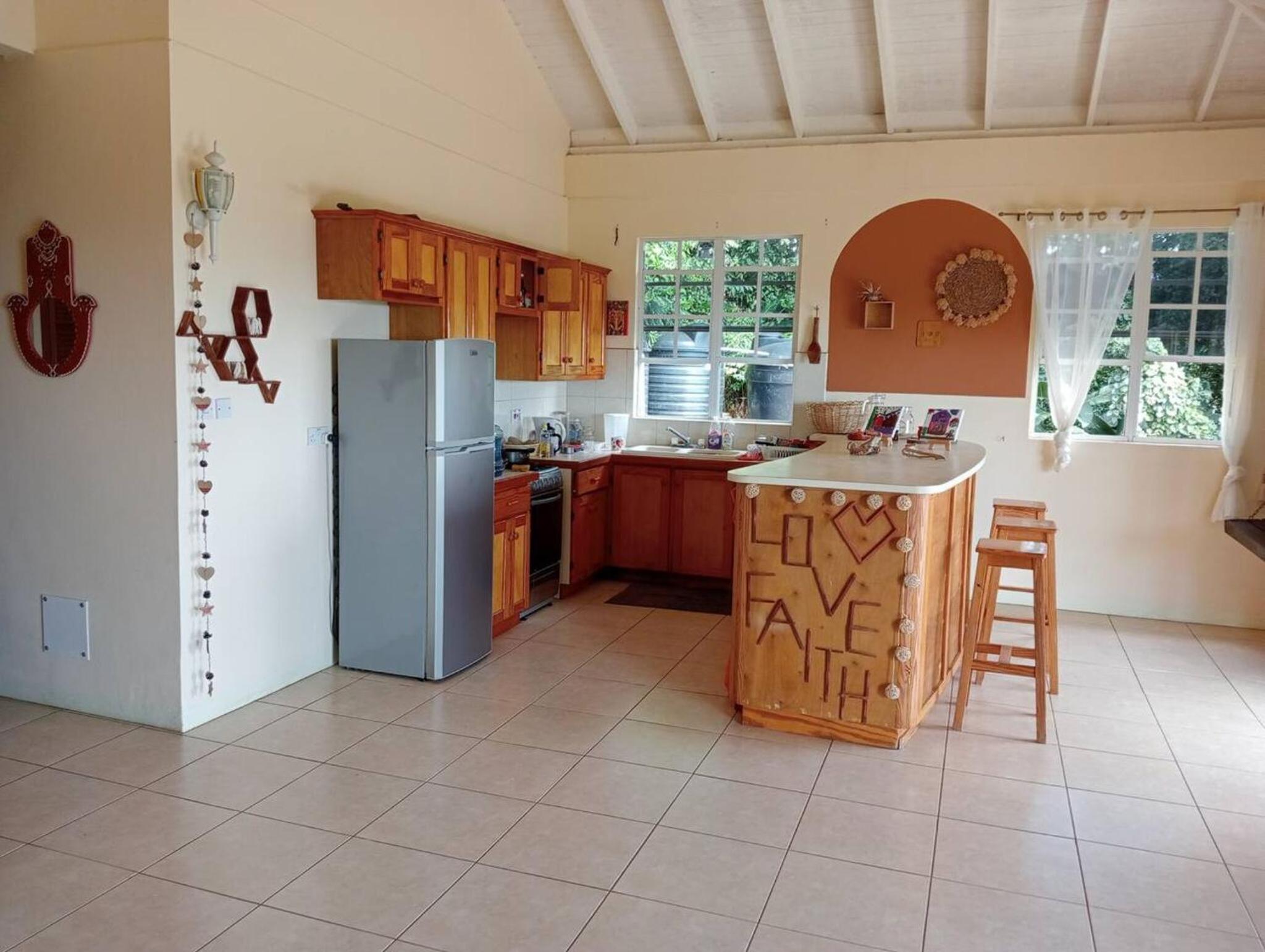 Charming house in Laudat with sea and mountain views