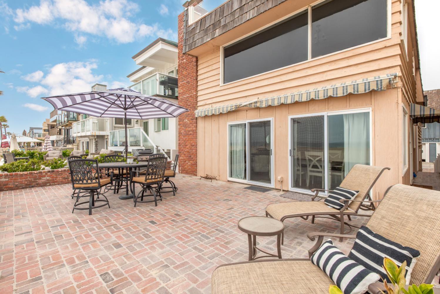 4 Bedroom Oceanfront Home with Giant Patio on the Sand view 3