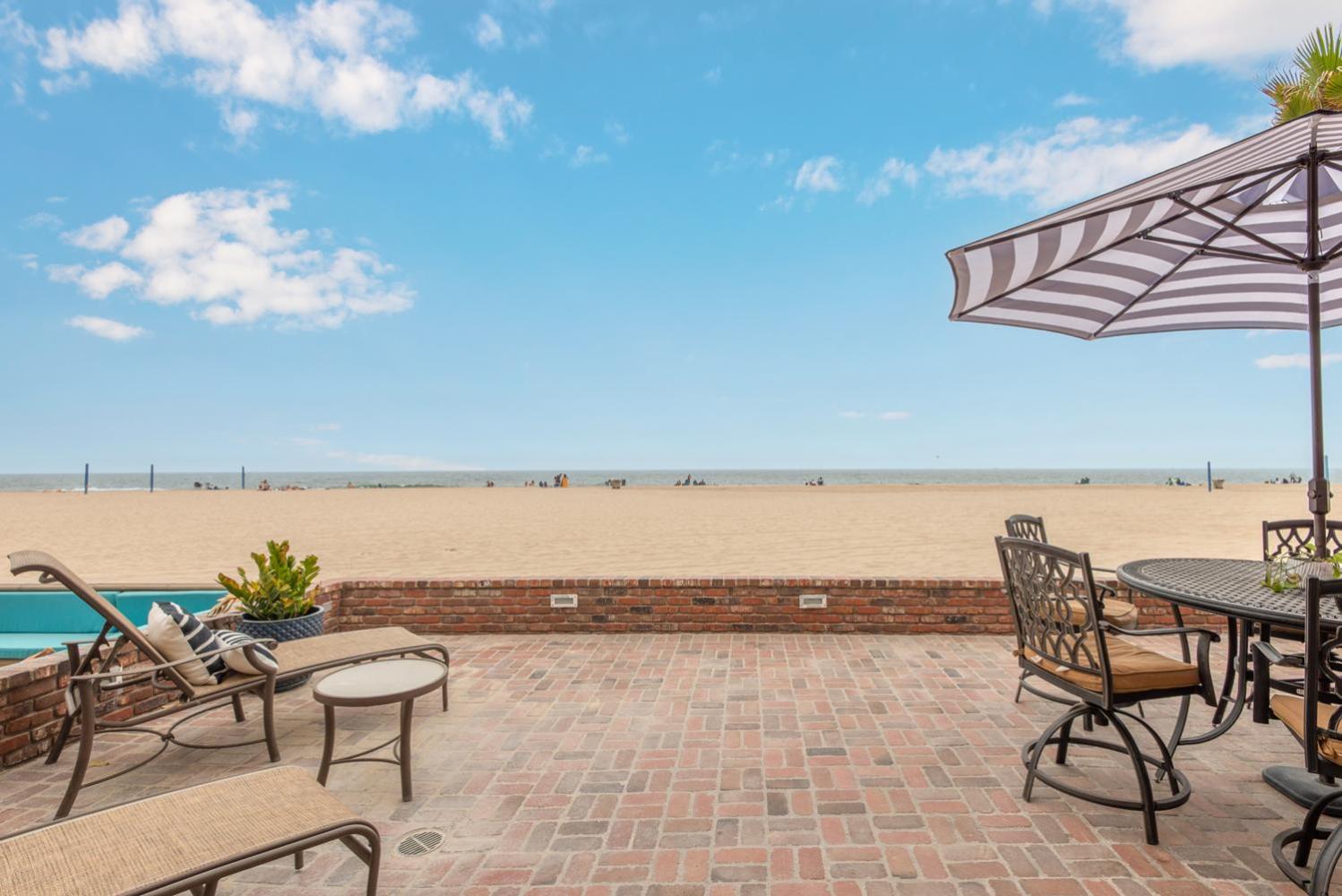 4 Bedroom Oceanfront Home with Giant Patio on the Sand view 4