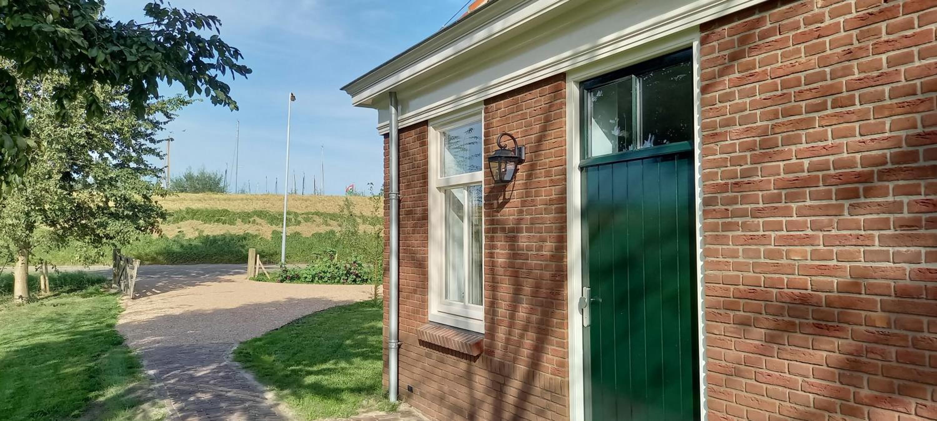 Aan de Dijk view 4