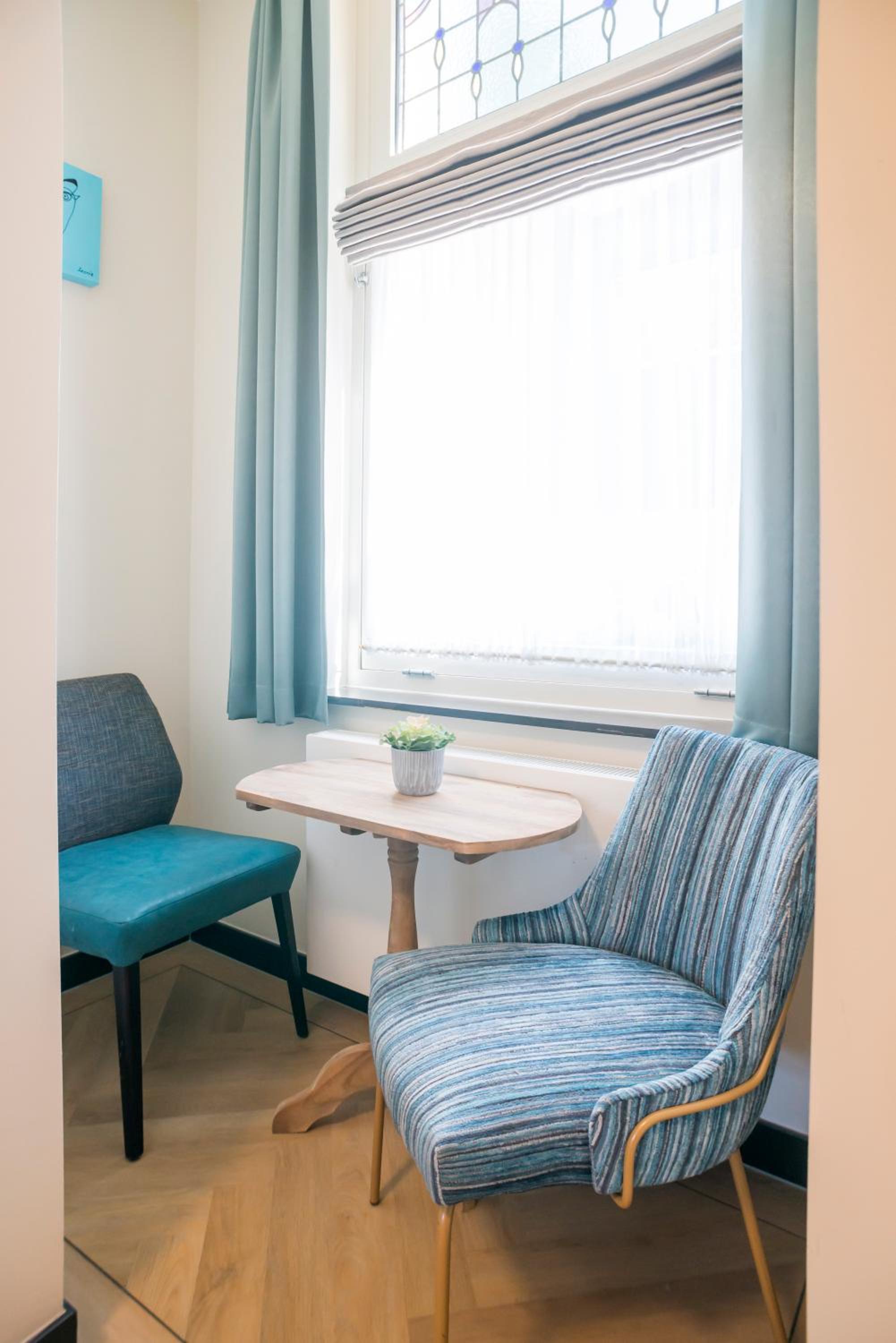 Hotspot location, wifi, bed en koffie Harmony view 4