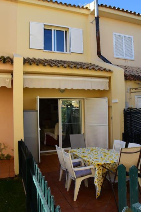 Preciosa casa cerca del mar
