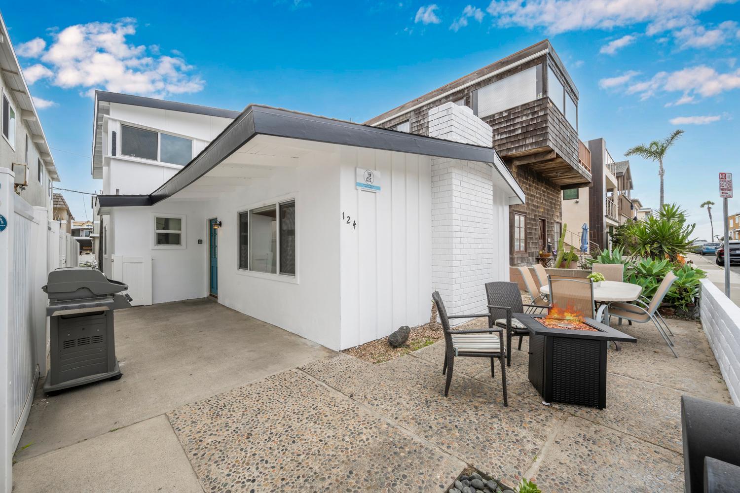 5 Bedroom Duplex 1 minute Walk to the Ocean view 4