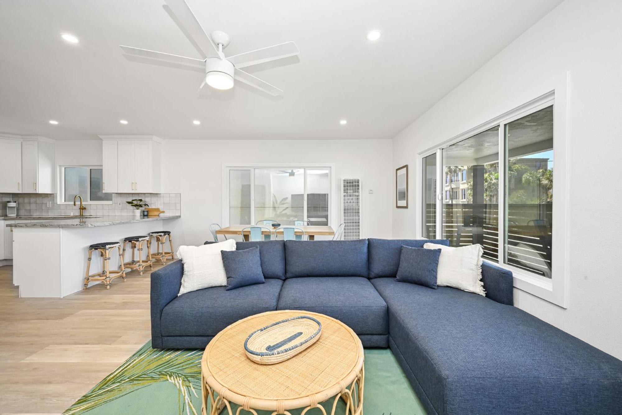 Brand New Home by the Beach & Historic Sunset Water Tower view 5