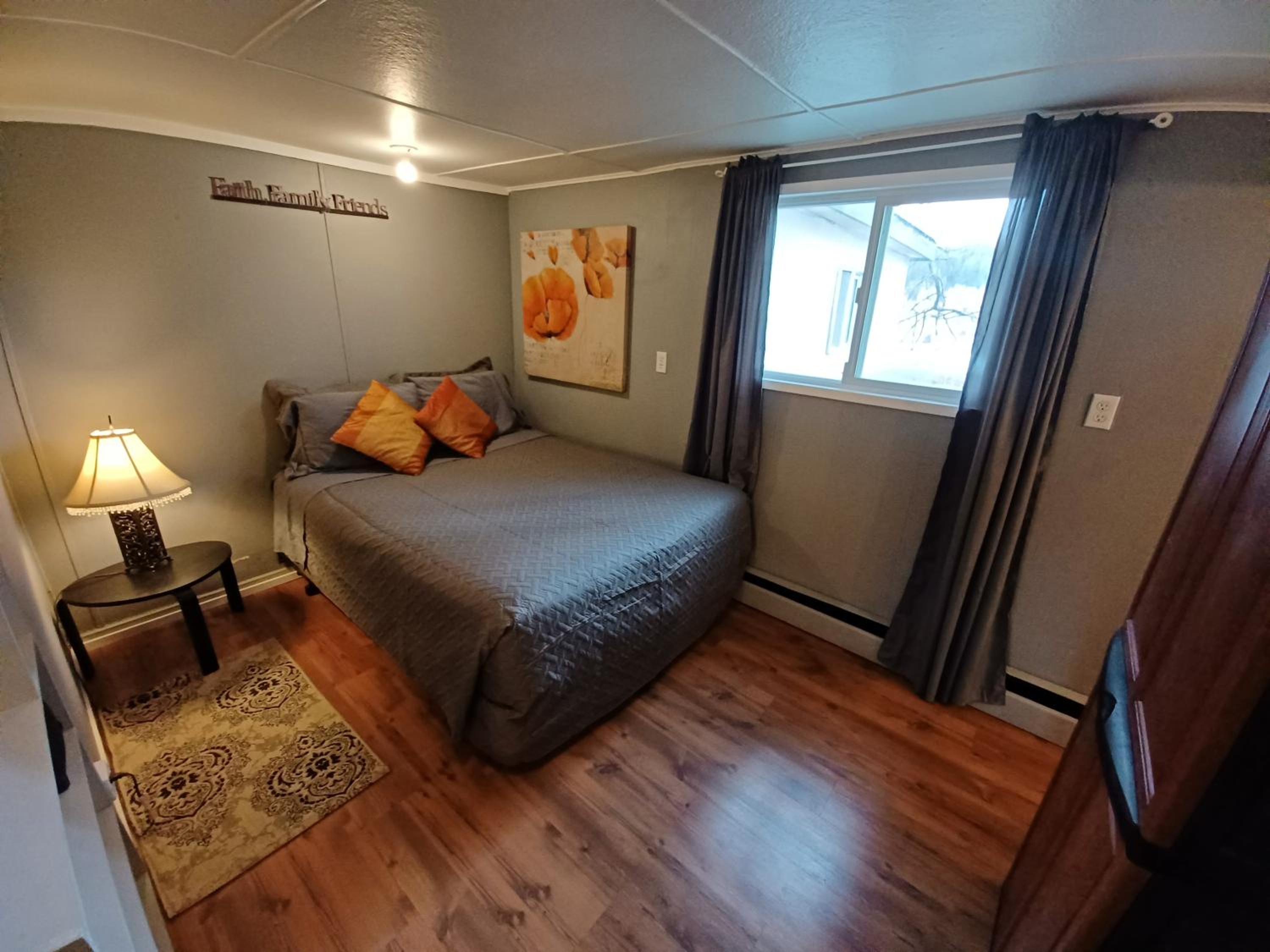 Deerview Lodge & Cabins - Princeton BC