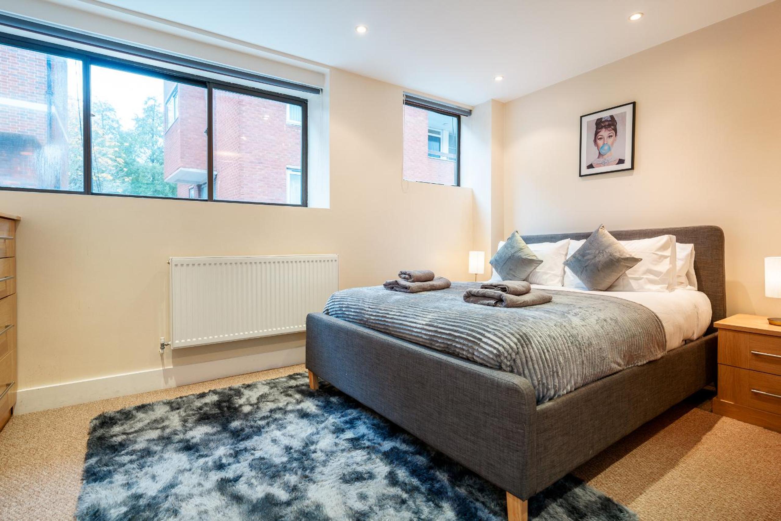 Sweet 3BRs house sleep for up to 6 close to Oxford & Soho