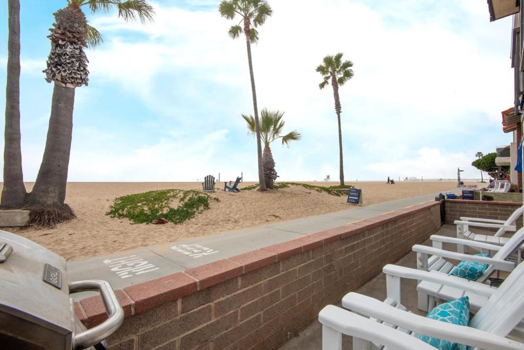 Updated Home on the Boardwalk with Private Rear Unit