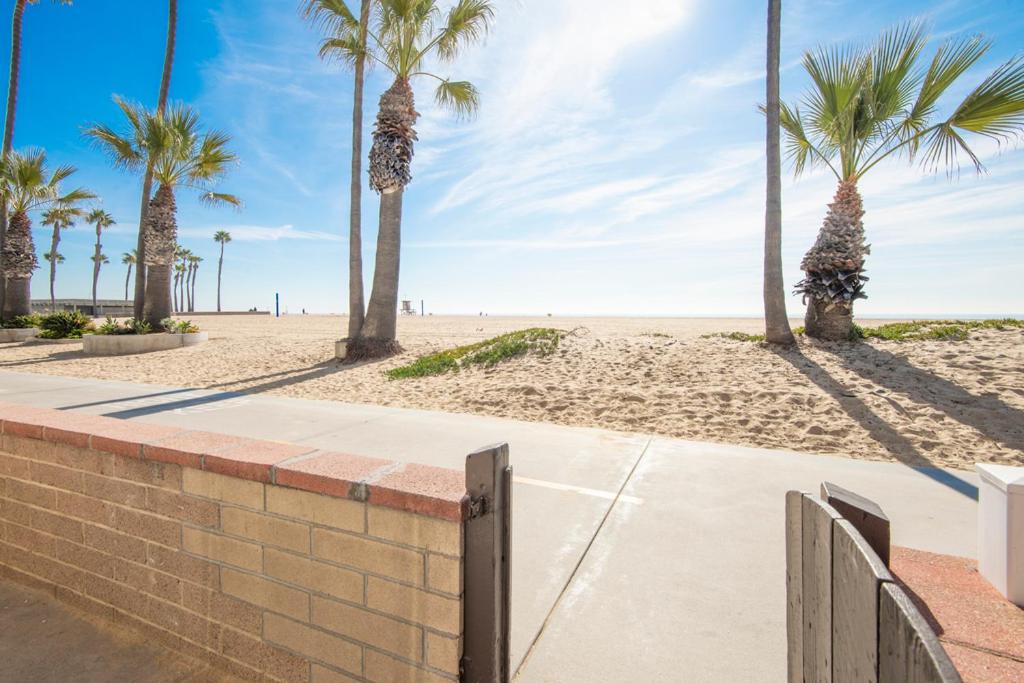 Updated Home on the Boardwalk with Private Rear Unit