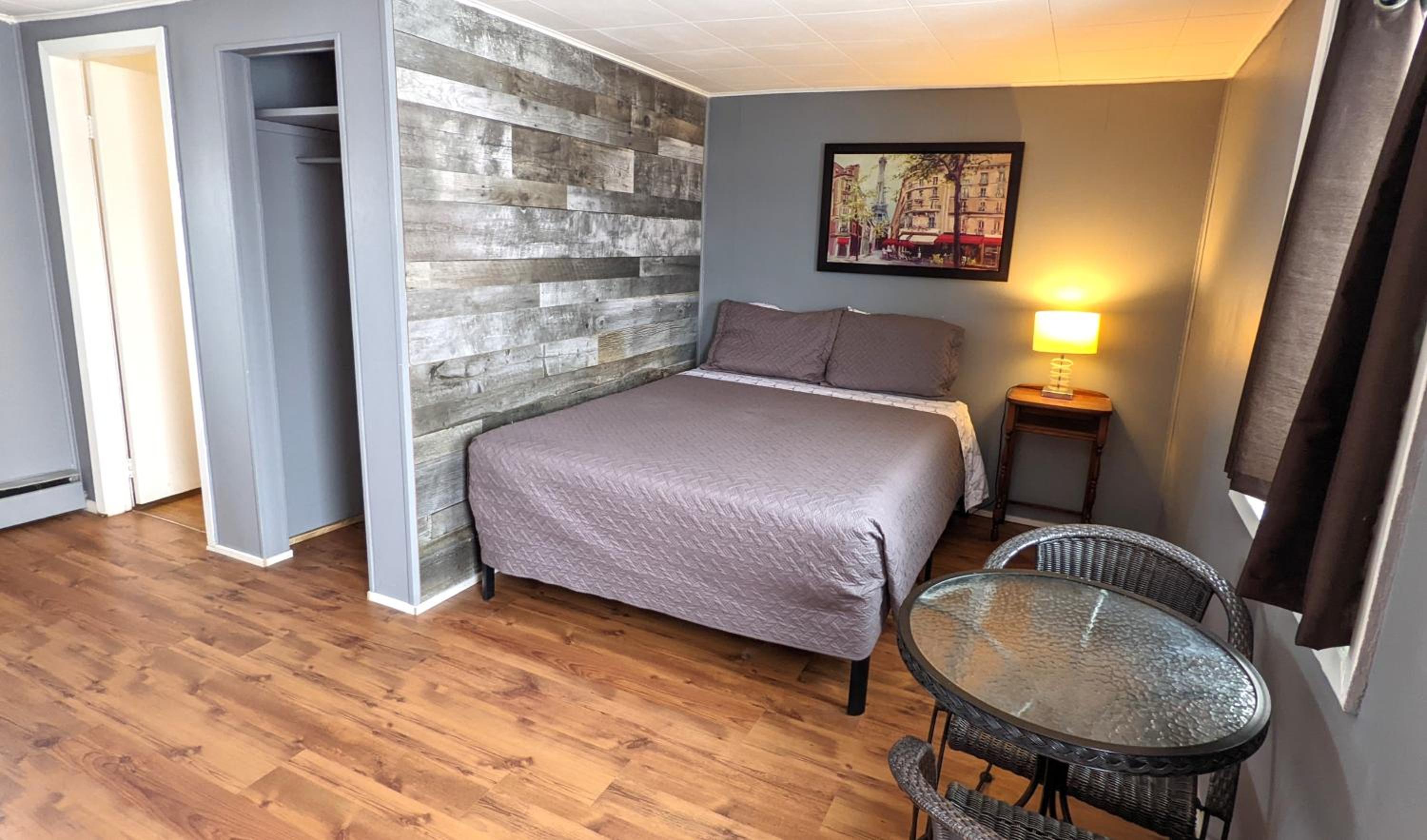 Deerview Lodge & Cabins - Princeton BC