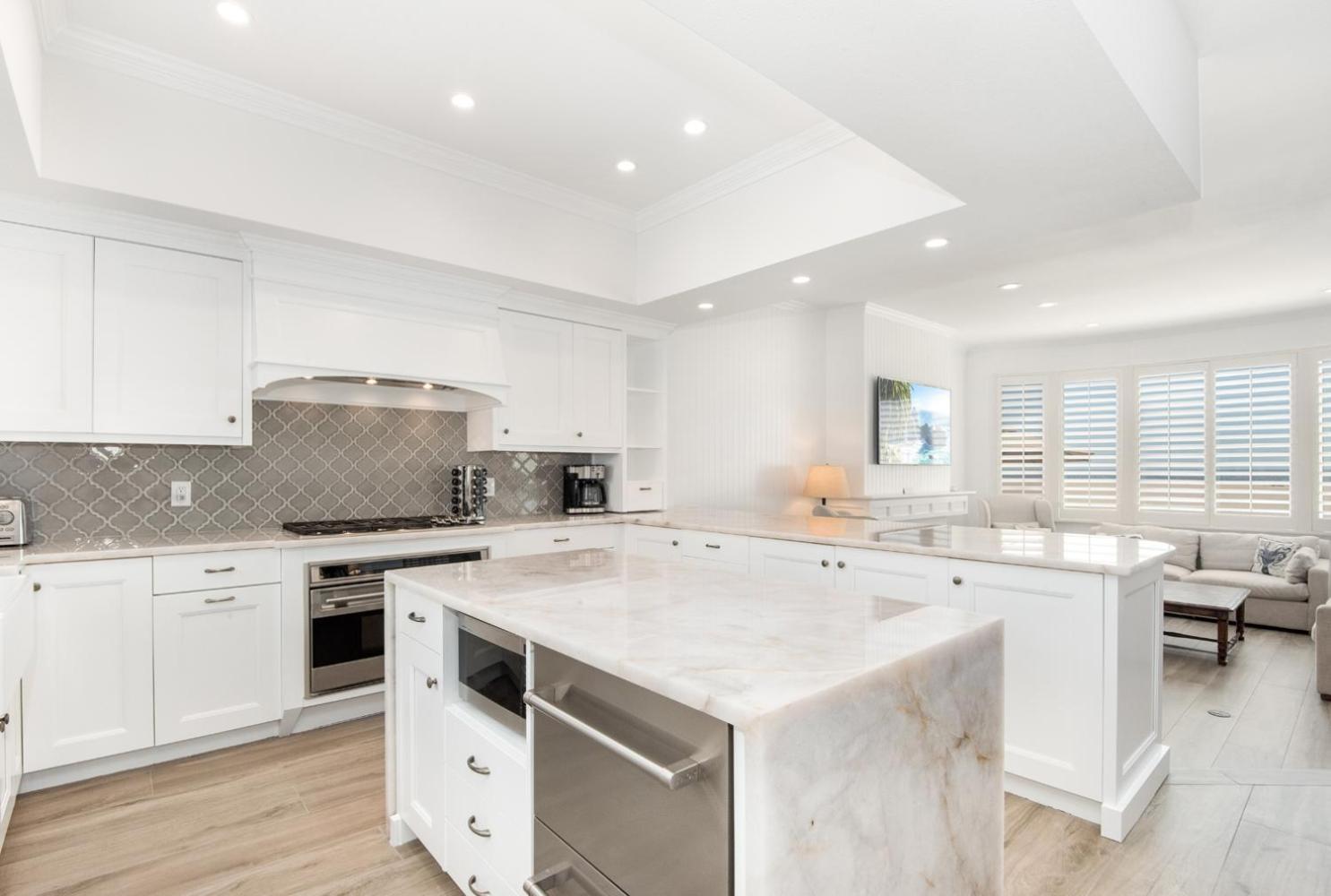 Luxury 4 Bedroom Oceanfront Home with AC view 2