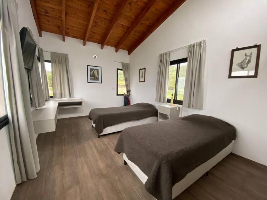Sierras de Córdoba Ascochinga casa en B cerrado