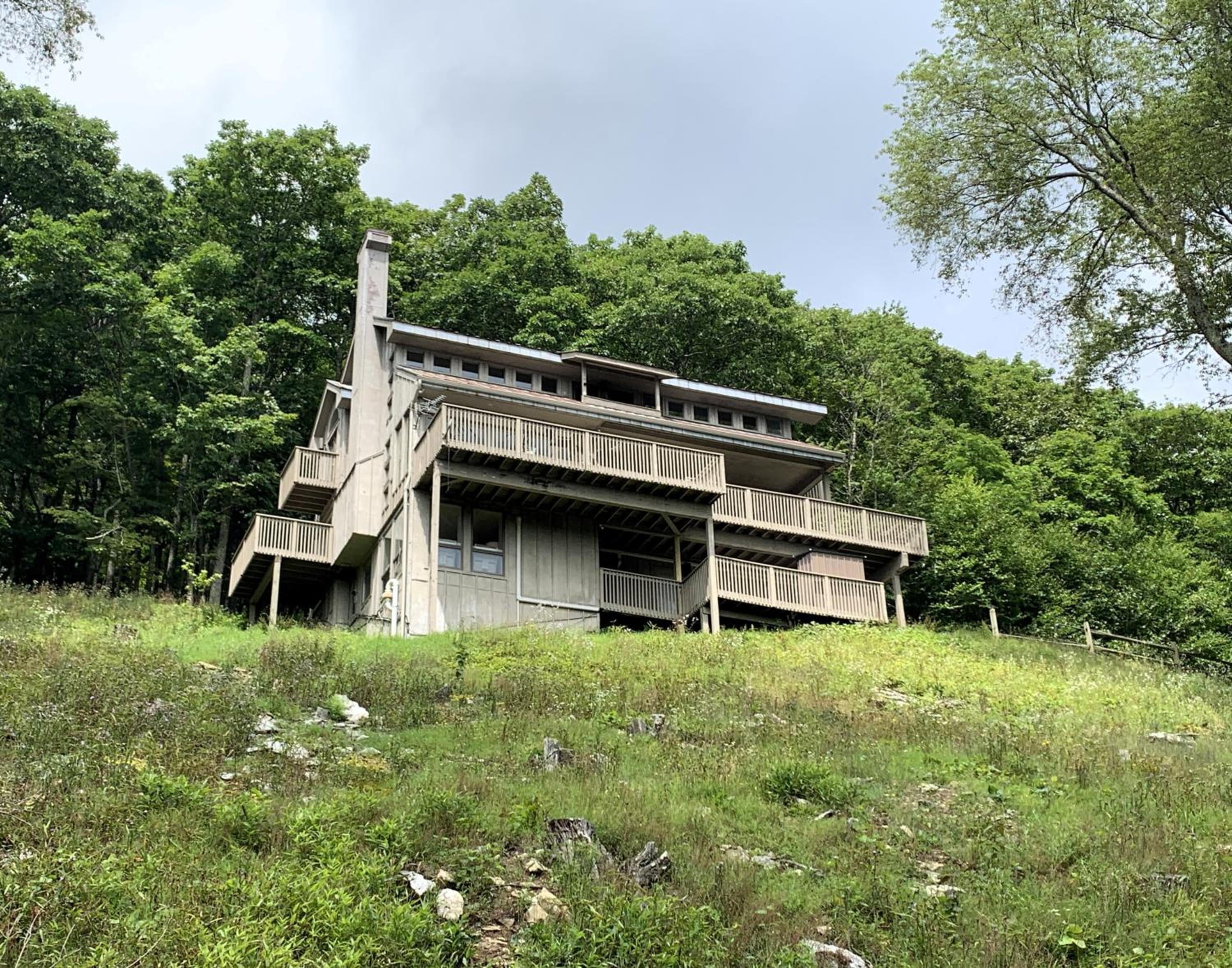 Mountain View Getaway