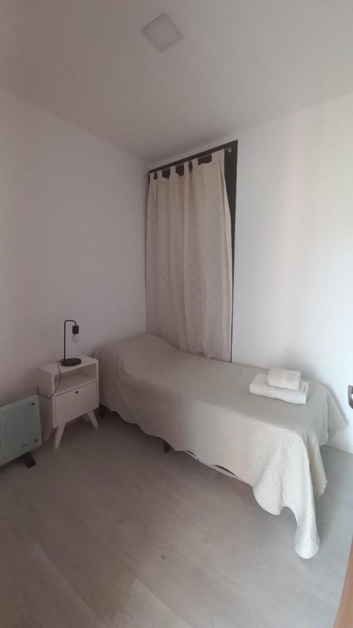 Cubil Naranja. Casa conteiner 2 dormitorios