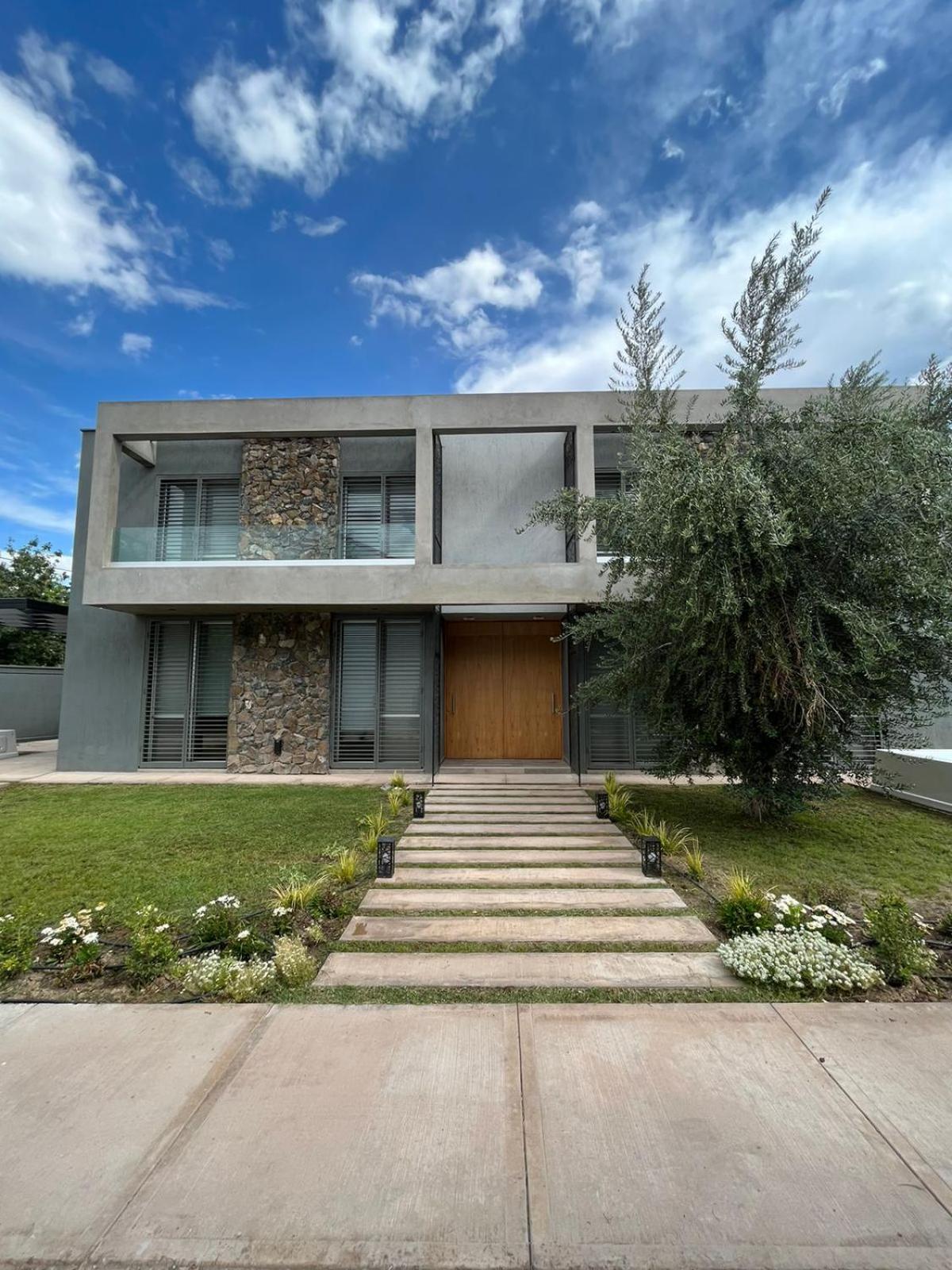 Complejo Altos de Álzaga Casa 1 y 2