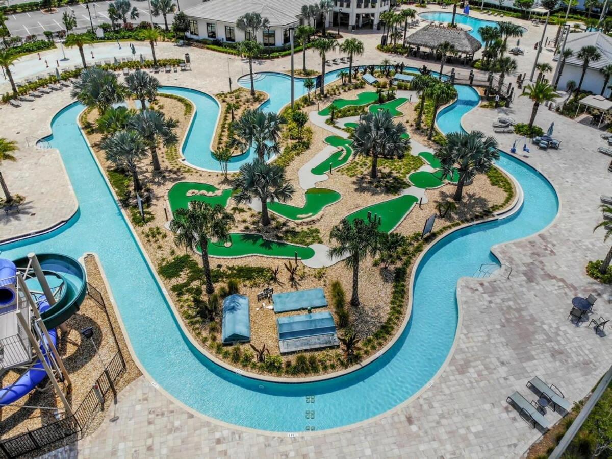 Gorgeous 2BR lakeview Condo with Waterpark view 5