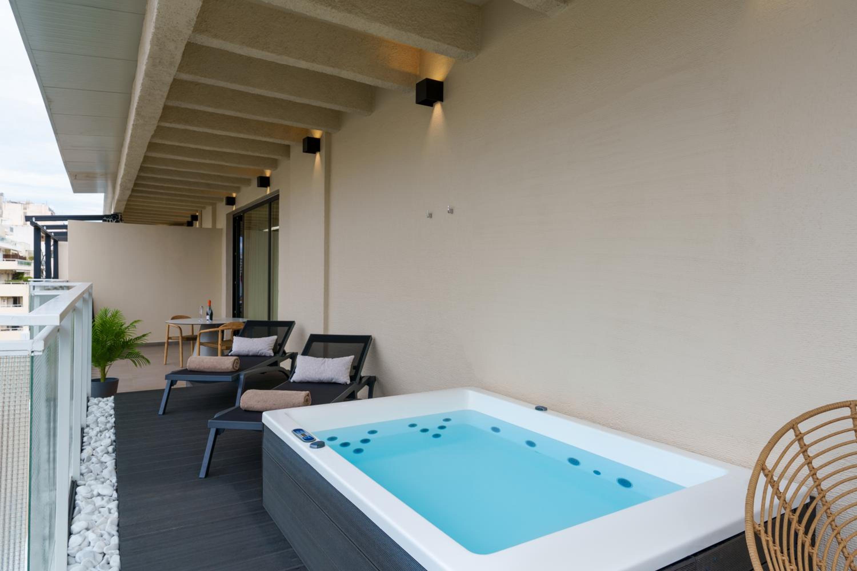 ACRON 12 penthouse Acropolis suites