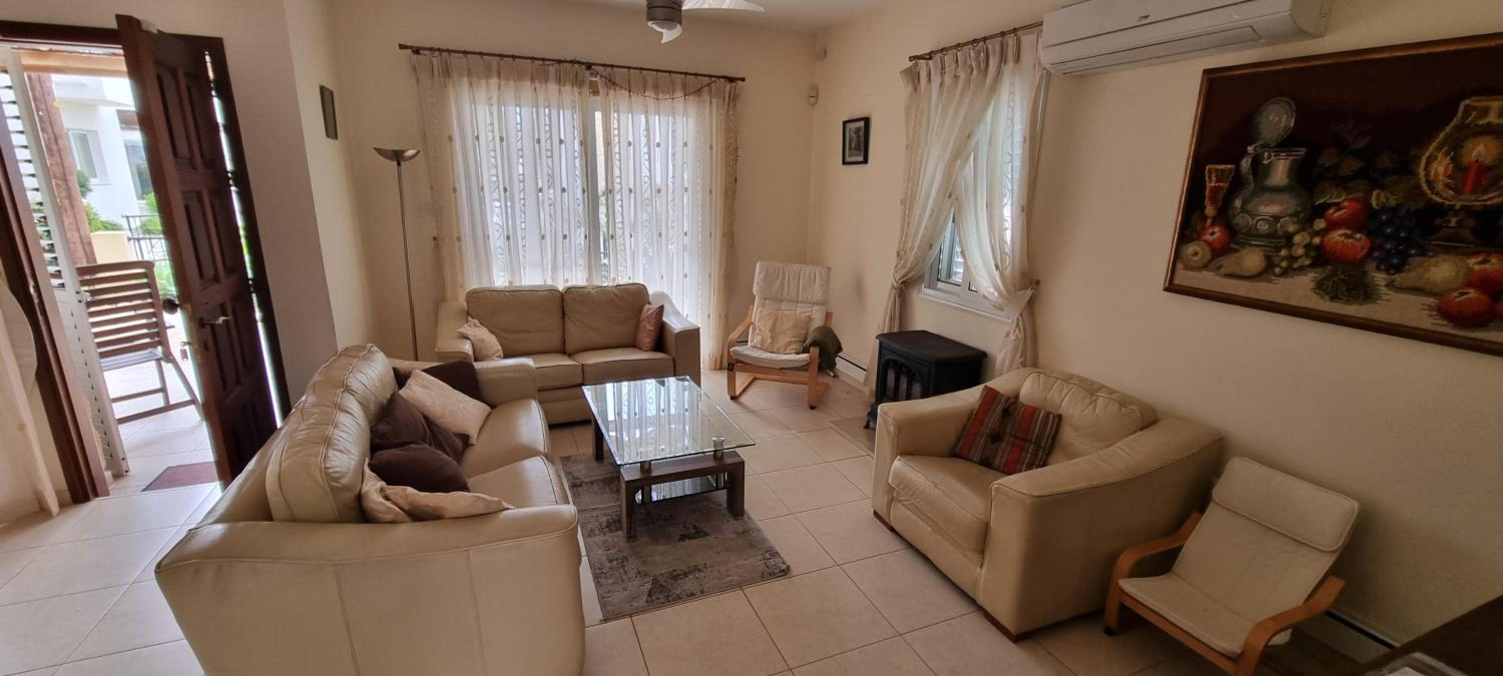 Fab Sea and Mountain View Villa, walking distance from the Sandy Beach