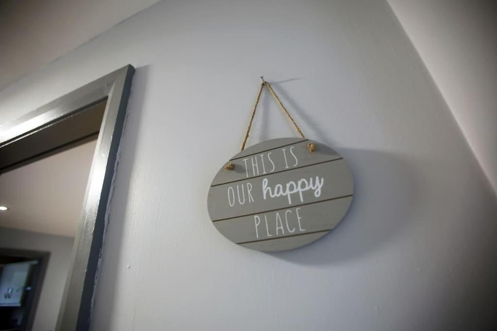 Luxury Townhouse: L/Derry City BT48 7JX view 2