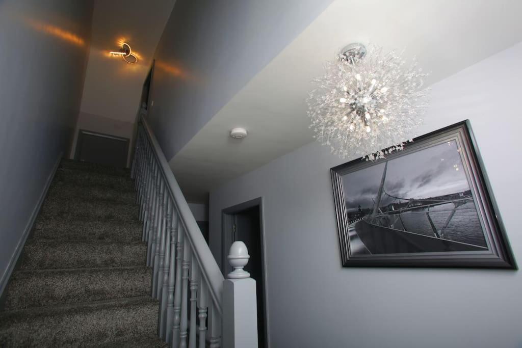 Luxury Townhouse: L/Derry City BT48 7JX view 4
