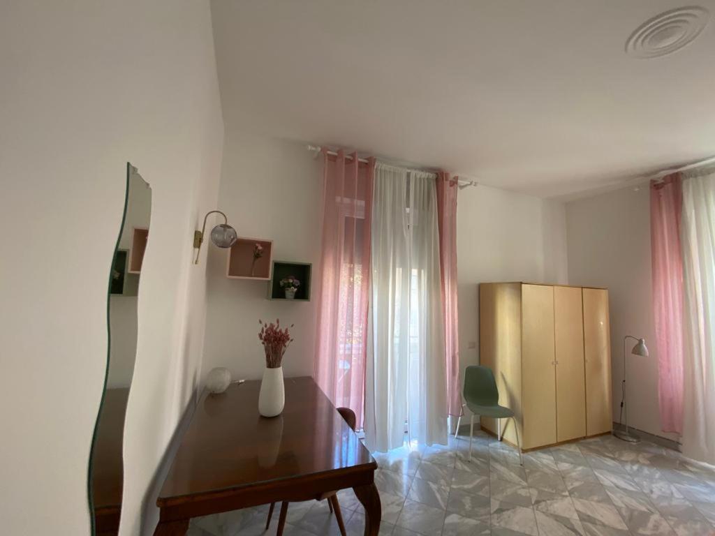 Superior apt next Colosseo a/c wo fi 3 bedrooms