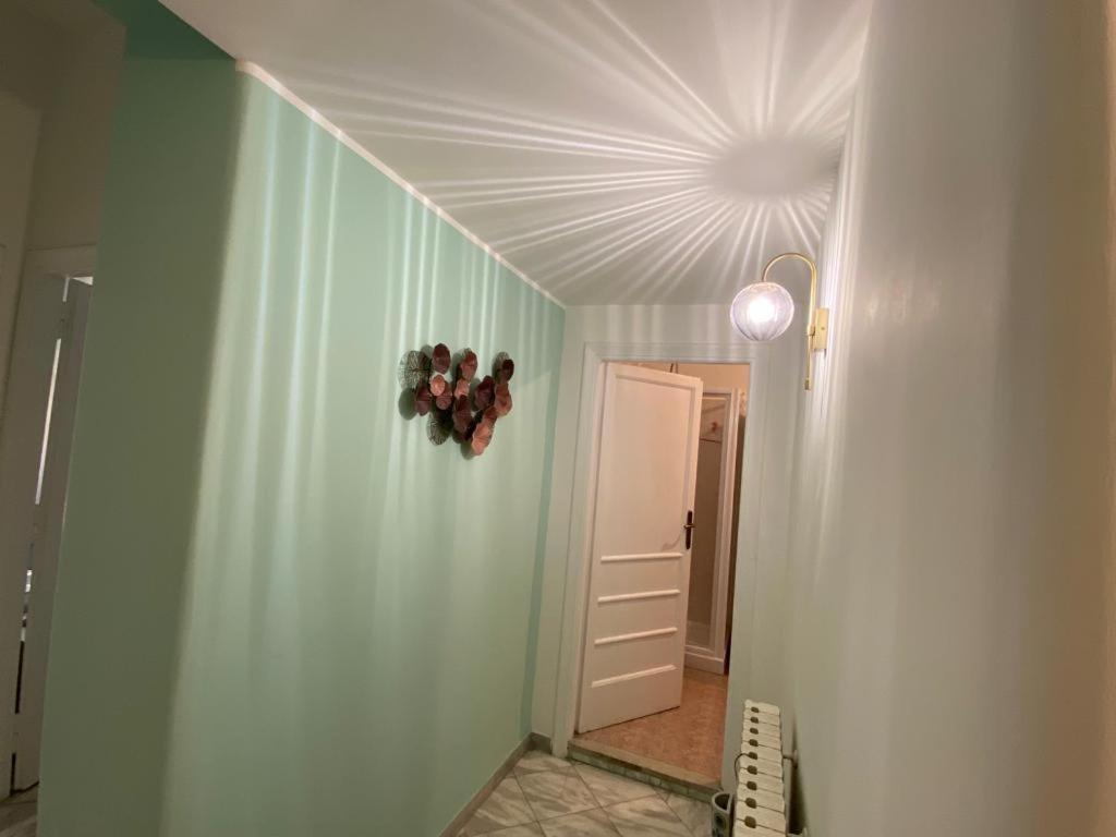 Superior apt next Colosseo a/c wo fi 3 bedrooms