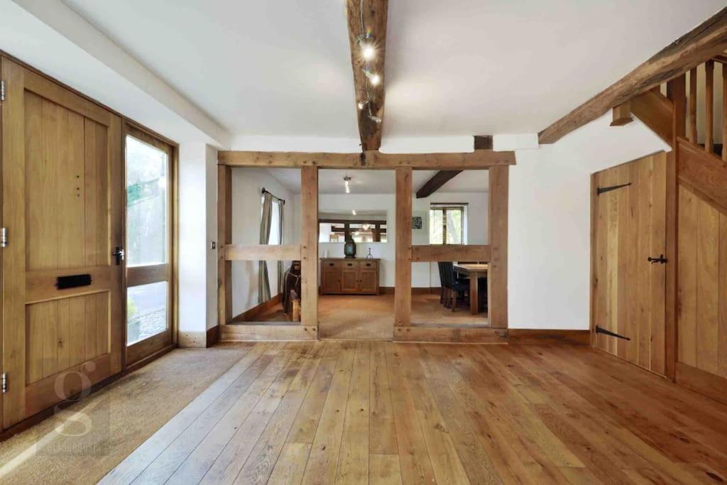 Charming Countryside Barn Conversion