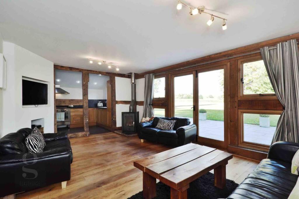 Charming Countryside Barn Conversion