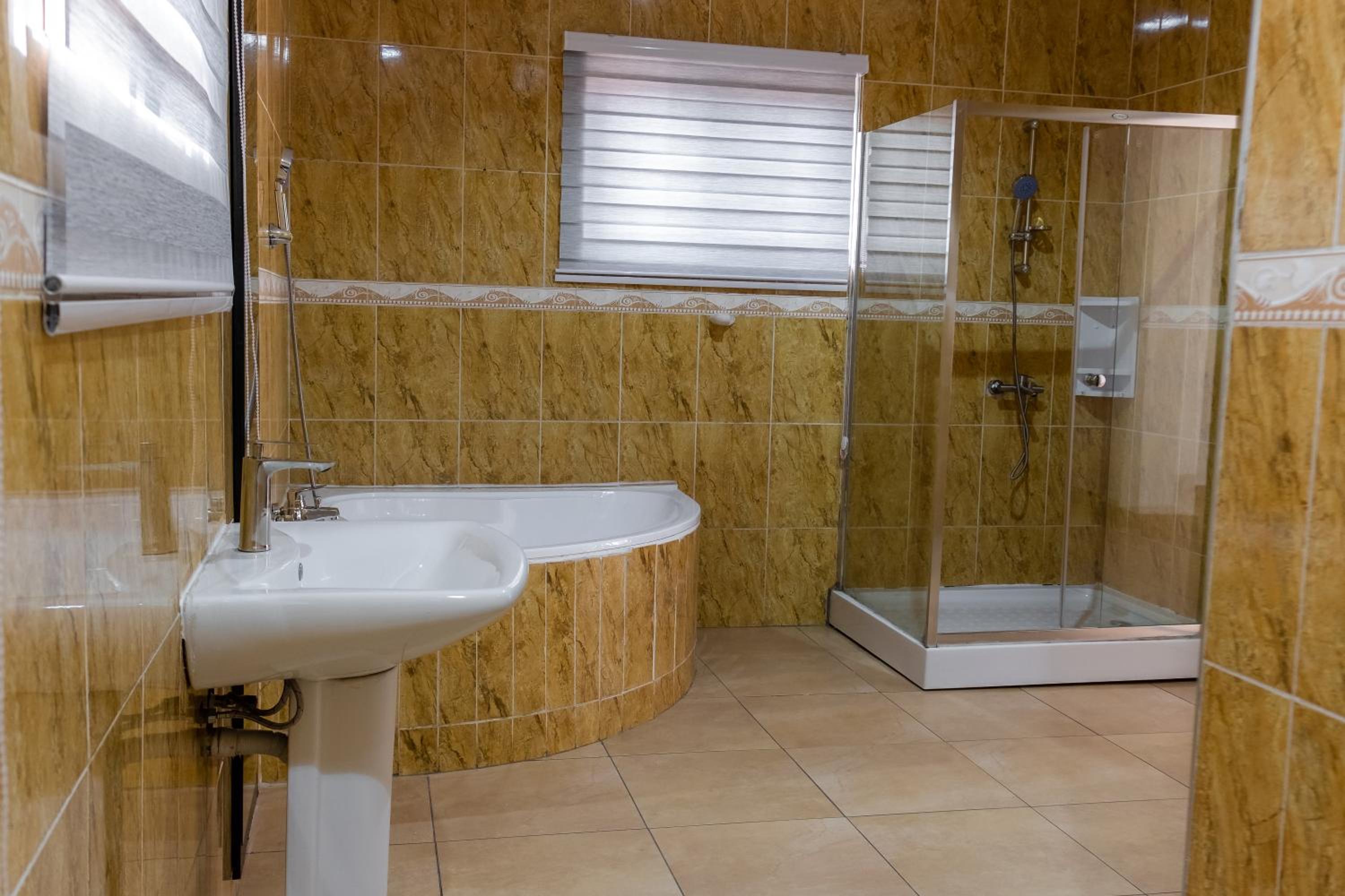 Shalom Villas