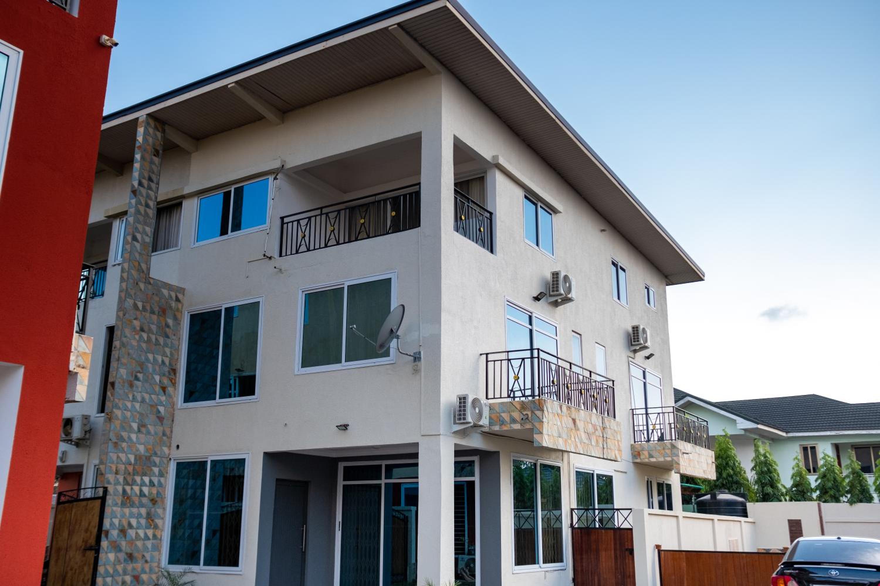 Shalom Villas