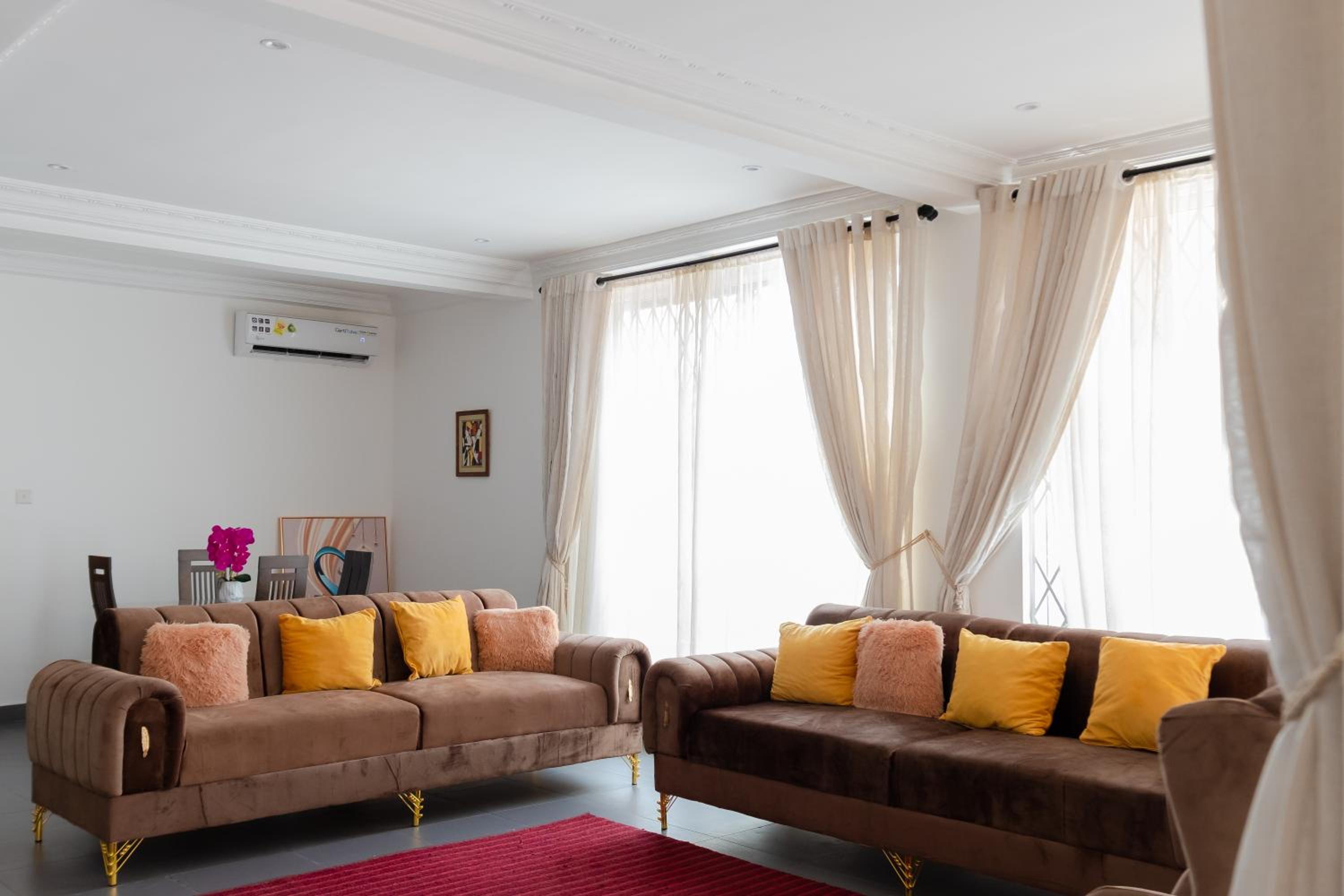 Shalom Villas